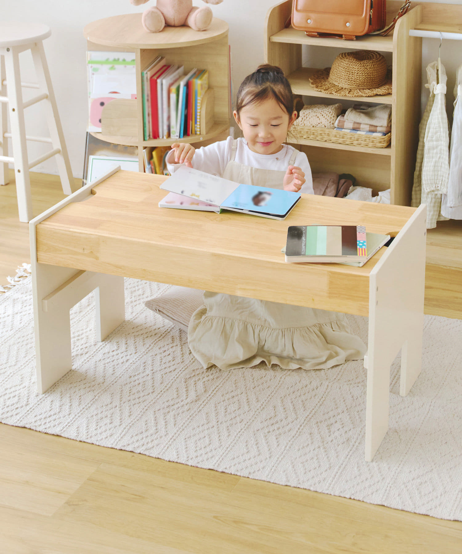 サリュ　机 WEB限定再入荷》プレイテーブル／chambre d'enfants | salut