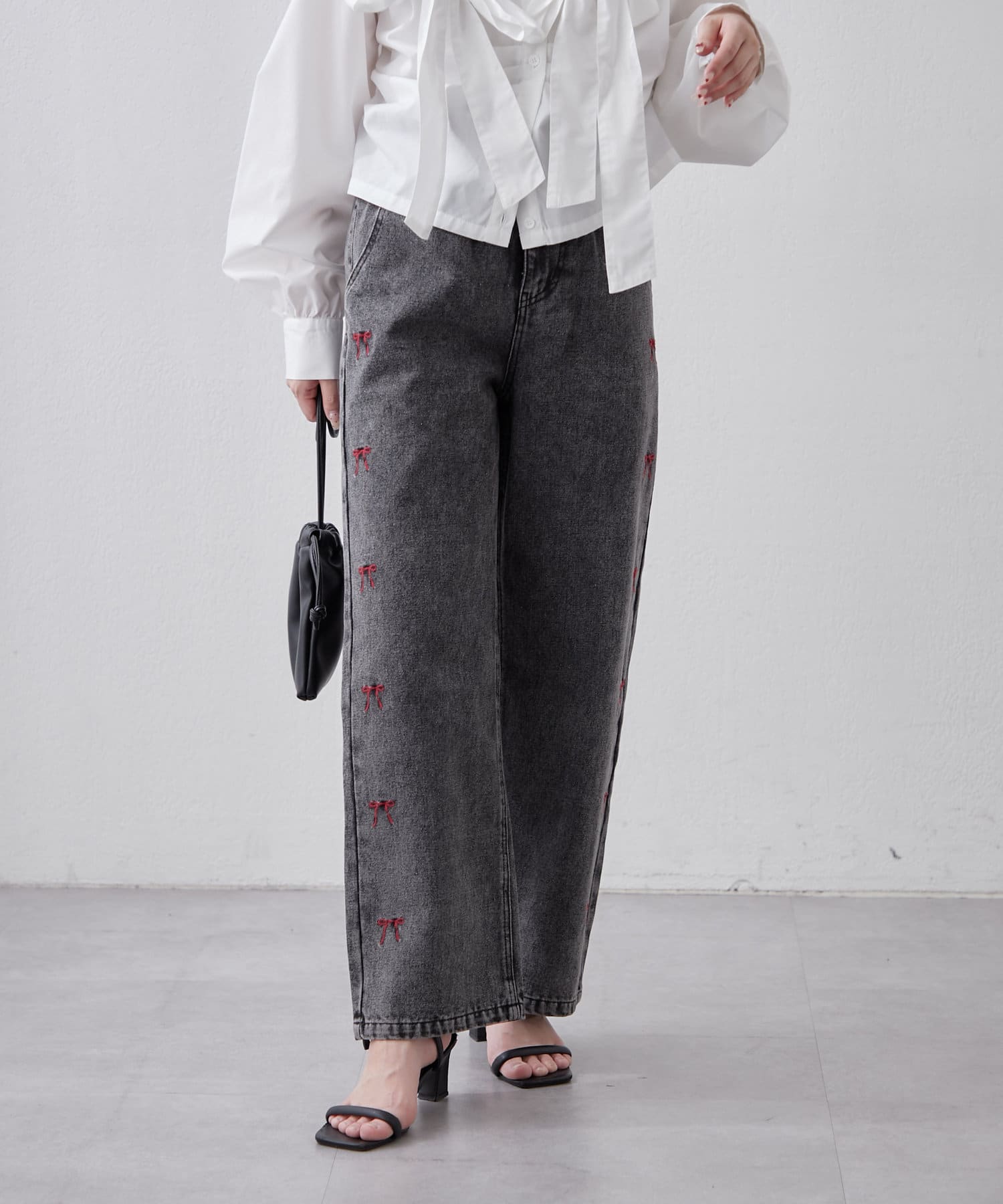 NICE CLAUP / OLIVE des OLIVE OUTLET(ナイスクラップ  / オリーブ デ オリーブ アウトレット) 【RMAF】脇ハート/リボン刺繍デニム