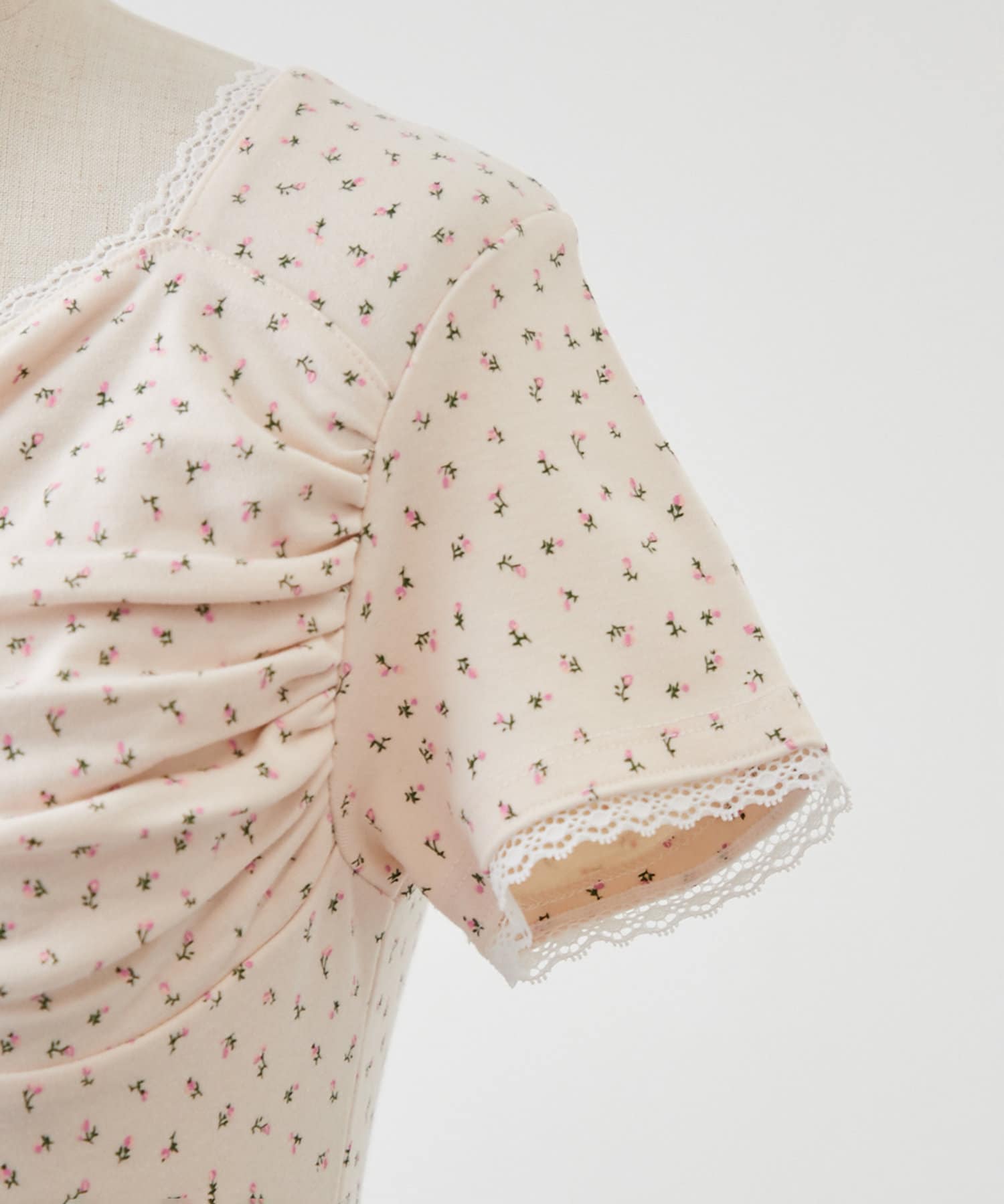 Remind me and forever(リマインドミーアンドフォーエバー) 【@re.__mi23セレクト】小花レーストップス