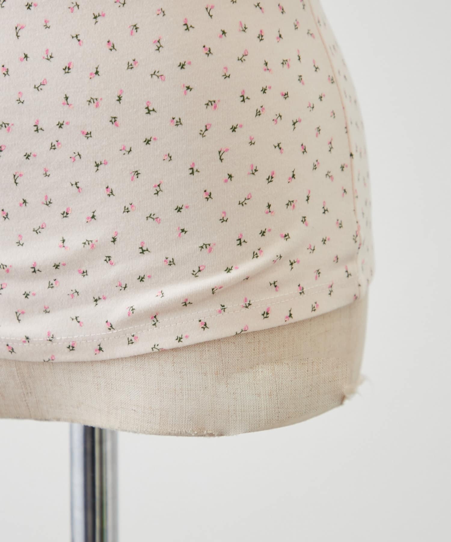 Remind me and forever(リマインドミーアンドフォーエバー) 【@re.__mi23セレクト】小花レーストップス