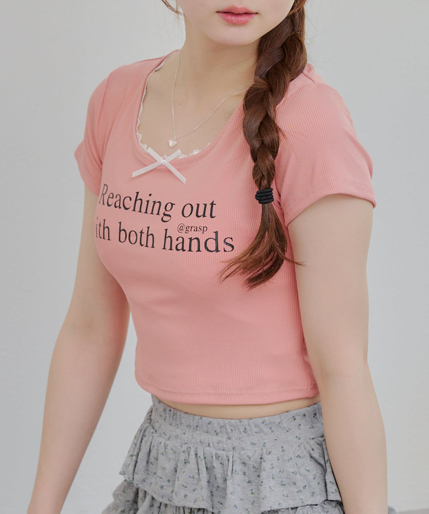 Remind me and forever(リマインドミーアンドフォーエバー) 【@re.__mi23セレクト】衿ぐりレーステレコT