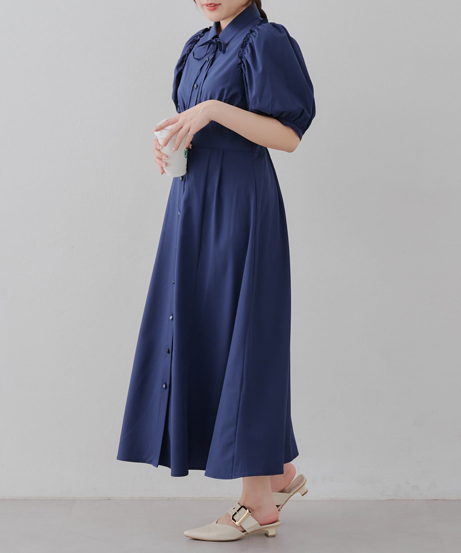 丈の長さを選べるワンピース♪■Design・丈の長さのみ違うワンピース。ロング丈とショート丈をご用意しました。・フリルとリボンでガーリーな印象に♪・ふわっと広がるAラインのワンピースなので、体型カバー