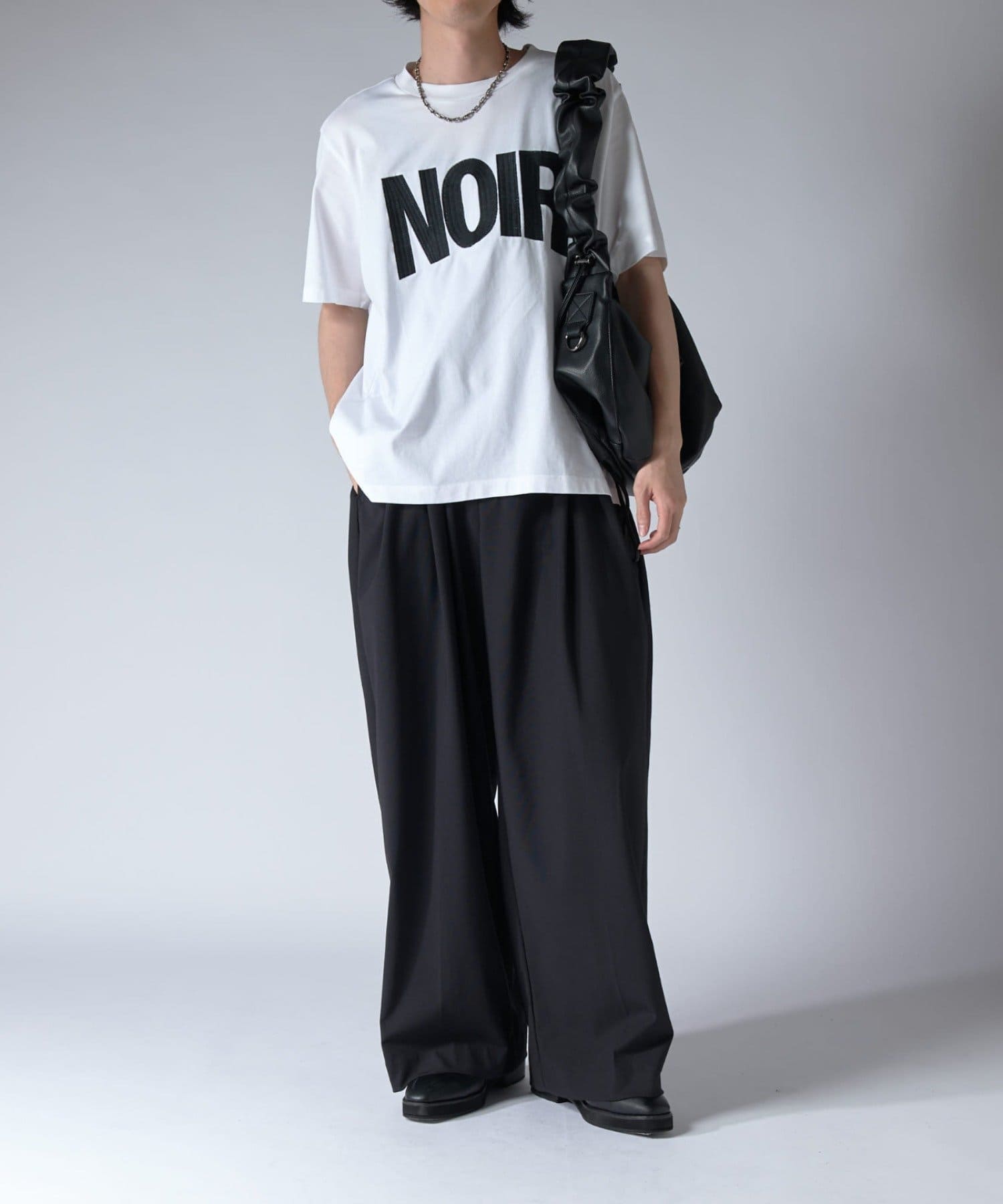 Lui's(ルイス) NOIRエンブロイダリーTシャツ