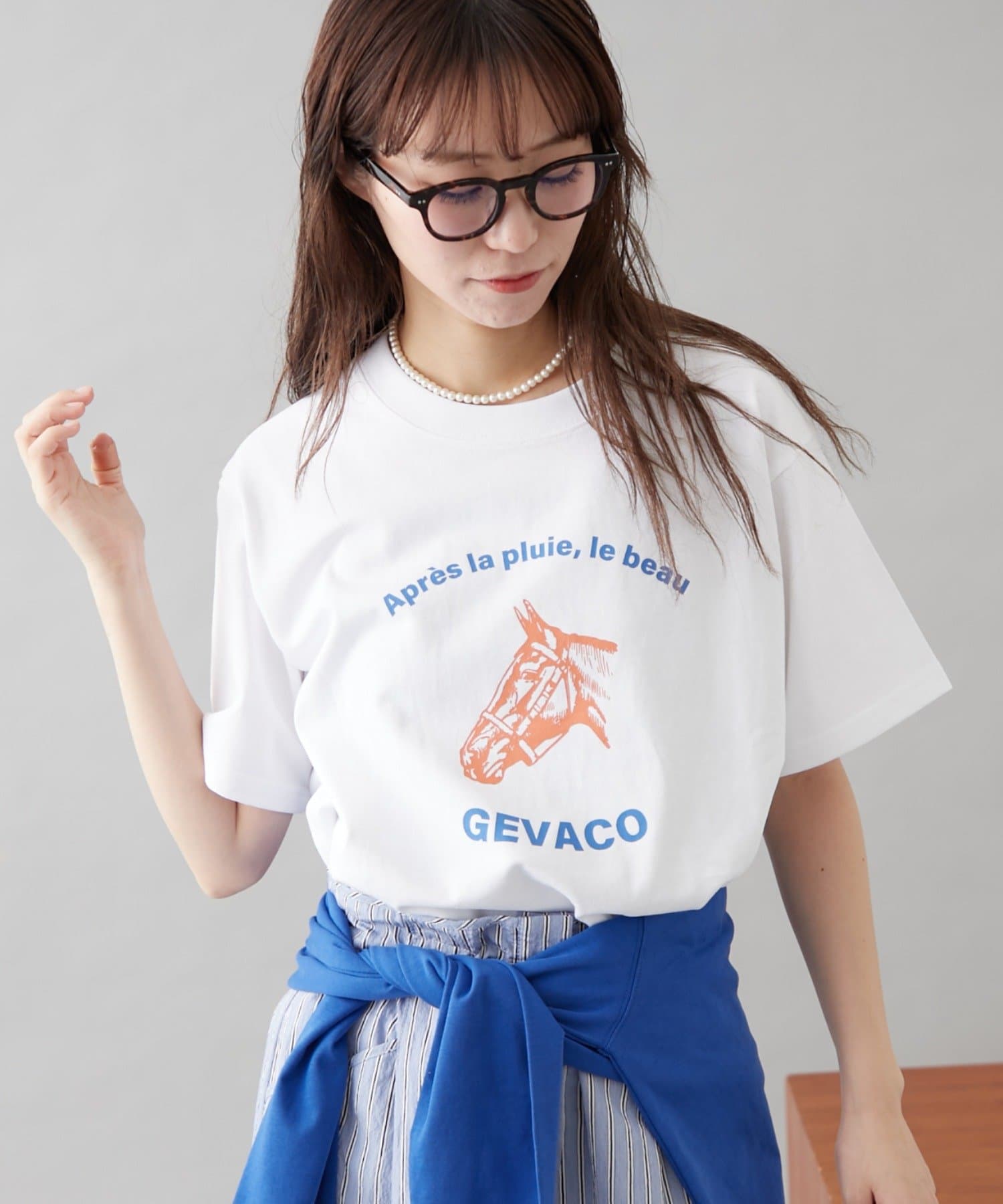 "GEVACO"の馬プリントが目を惹くコーデのアクセントにぴったりなプリントTEE■デザインシンプルながらも存在感あるプリントが魅力の1枚。主張しすぎないデザインなので、コーデにな