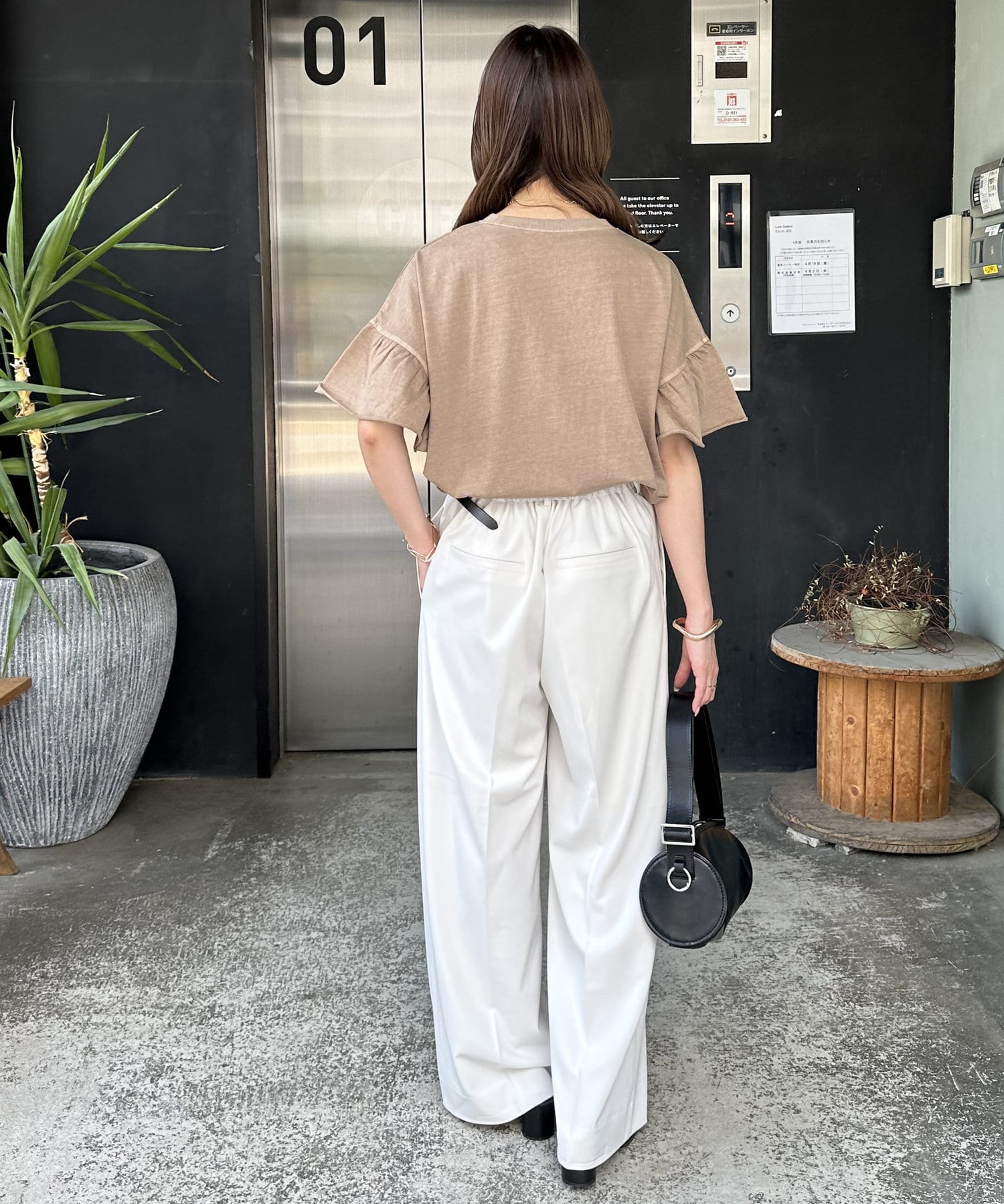 DISCOAT(ディスコート) ピグメントフリルTシャツ