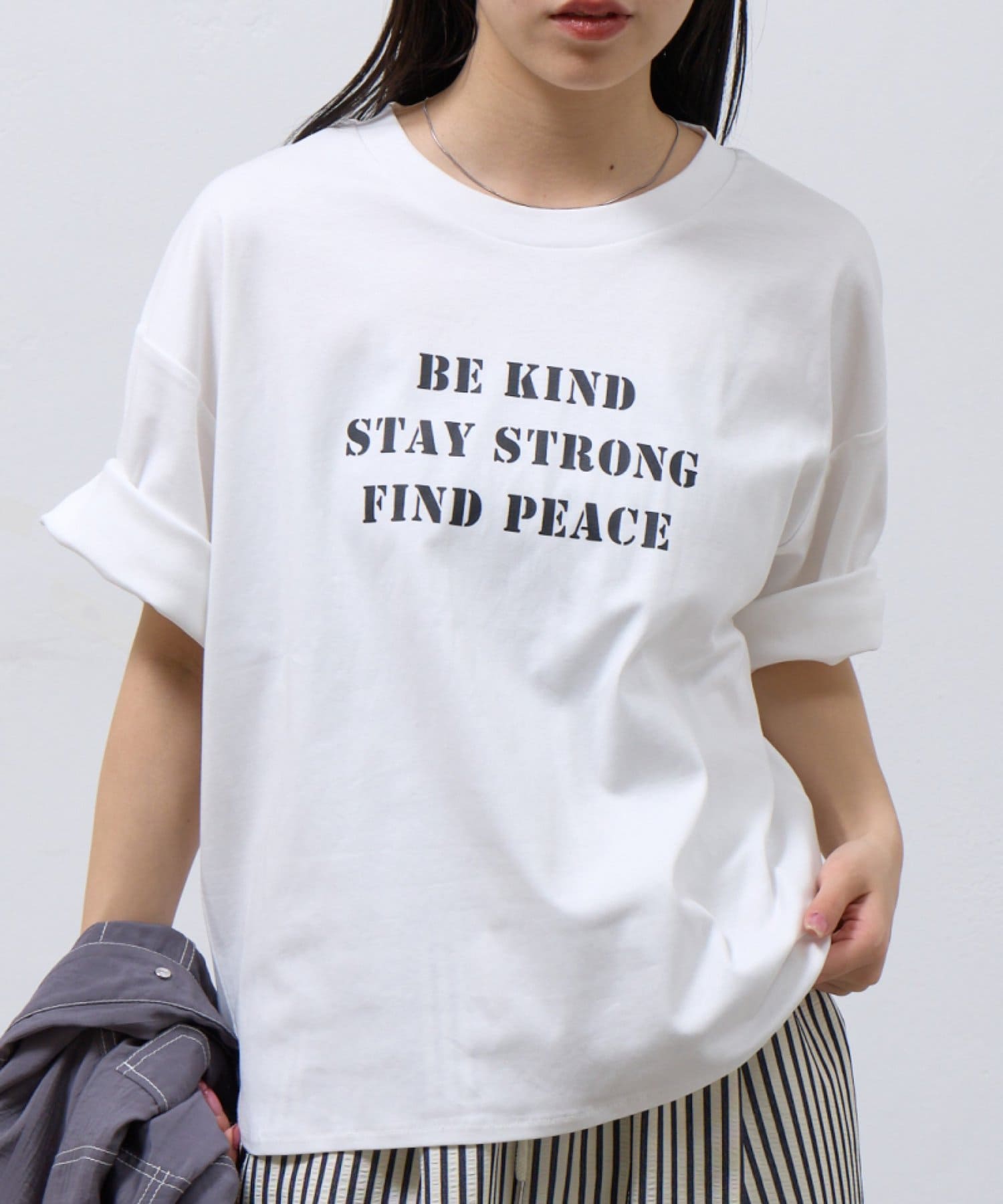 COLONY 2139(コロニー トゥーワンスリーナイン) スマートラウンド半袖ロゴTシャツBEKIND
