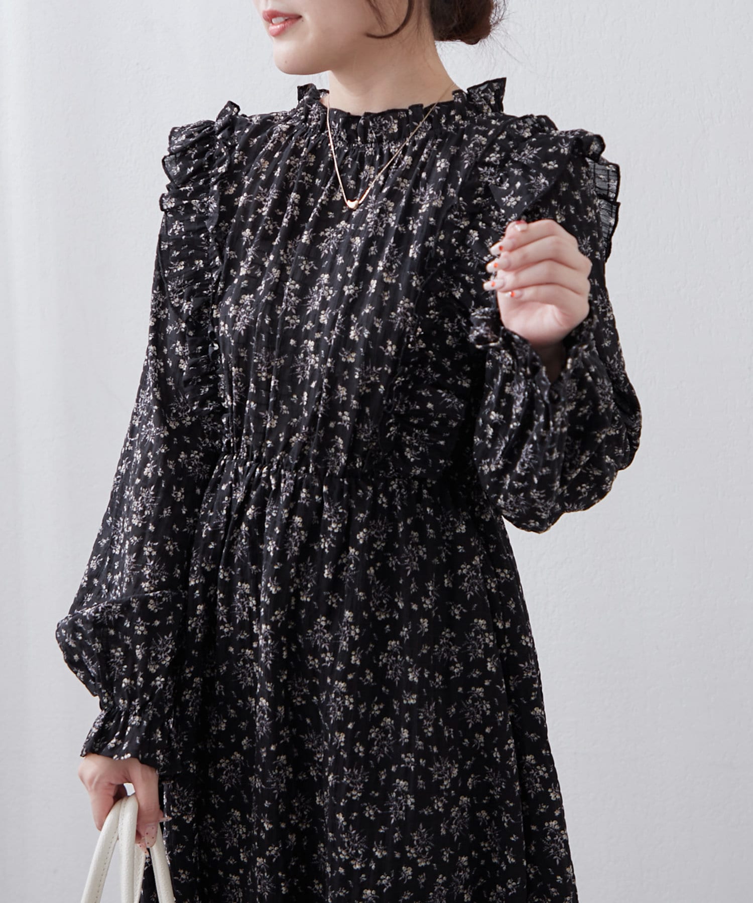 NICE CLAUP / OLIVE des OLIVE OUTLET(ナイスクラップ  / オリーブ デ オリーブ アウトレット) 【RMAF】シア花柄フリルワンピース