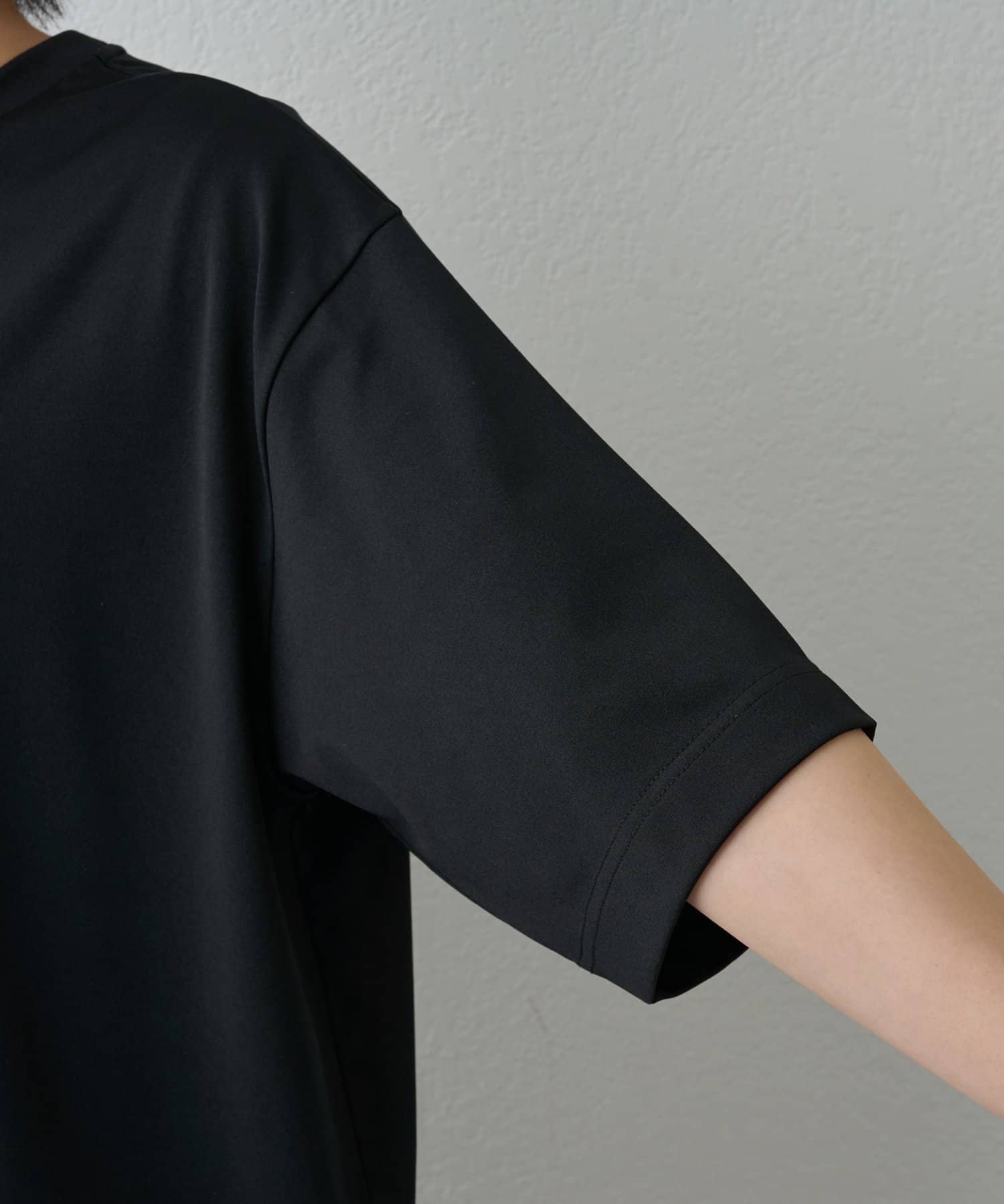 COLONY 2139(コロニー トゥーワンスリーナイン) パウダリングポンチTEE