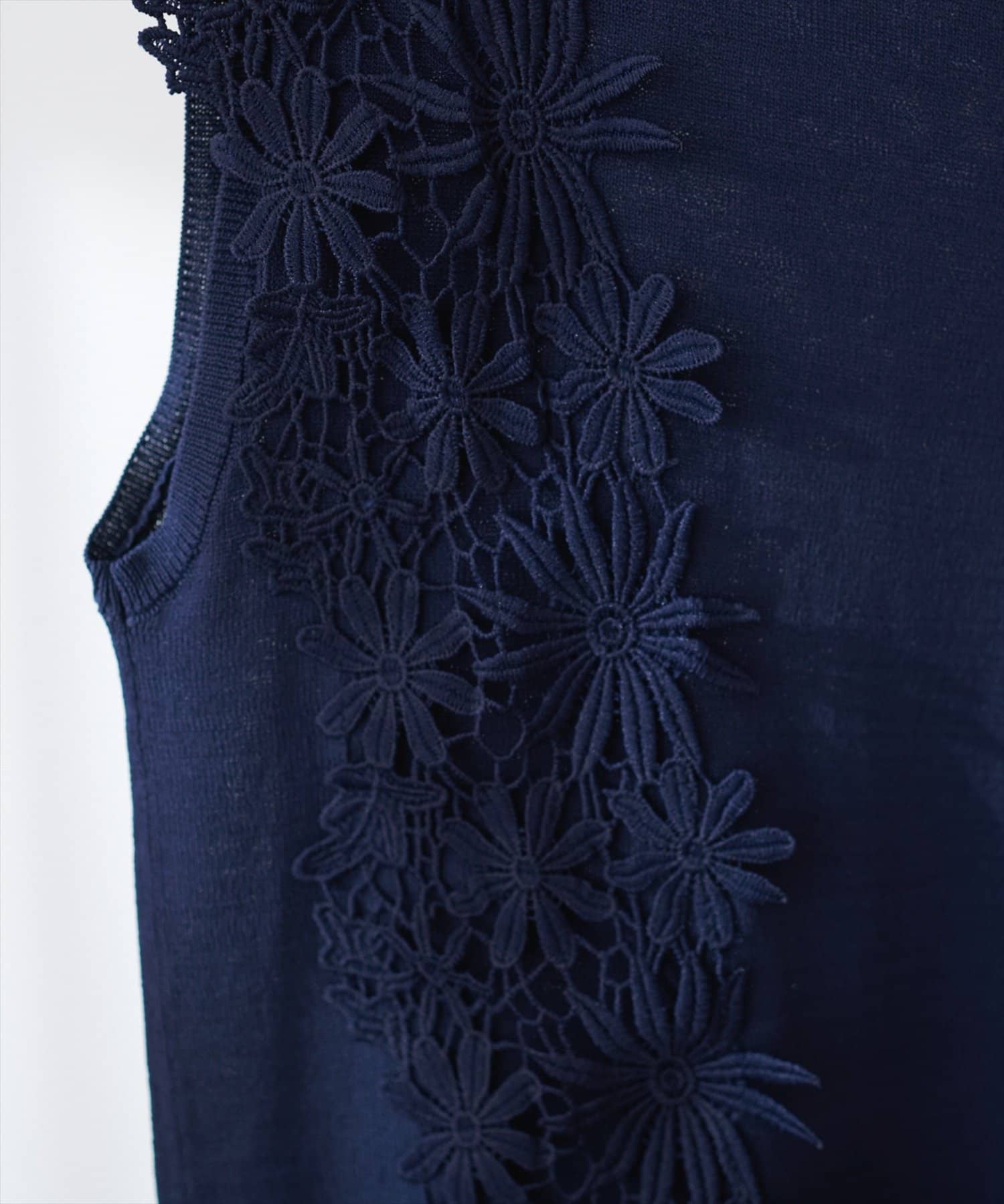 natural couture(ナチュラルクチュール) 【canami】レース×ニットコンビノースリTOPS