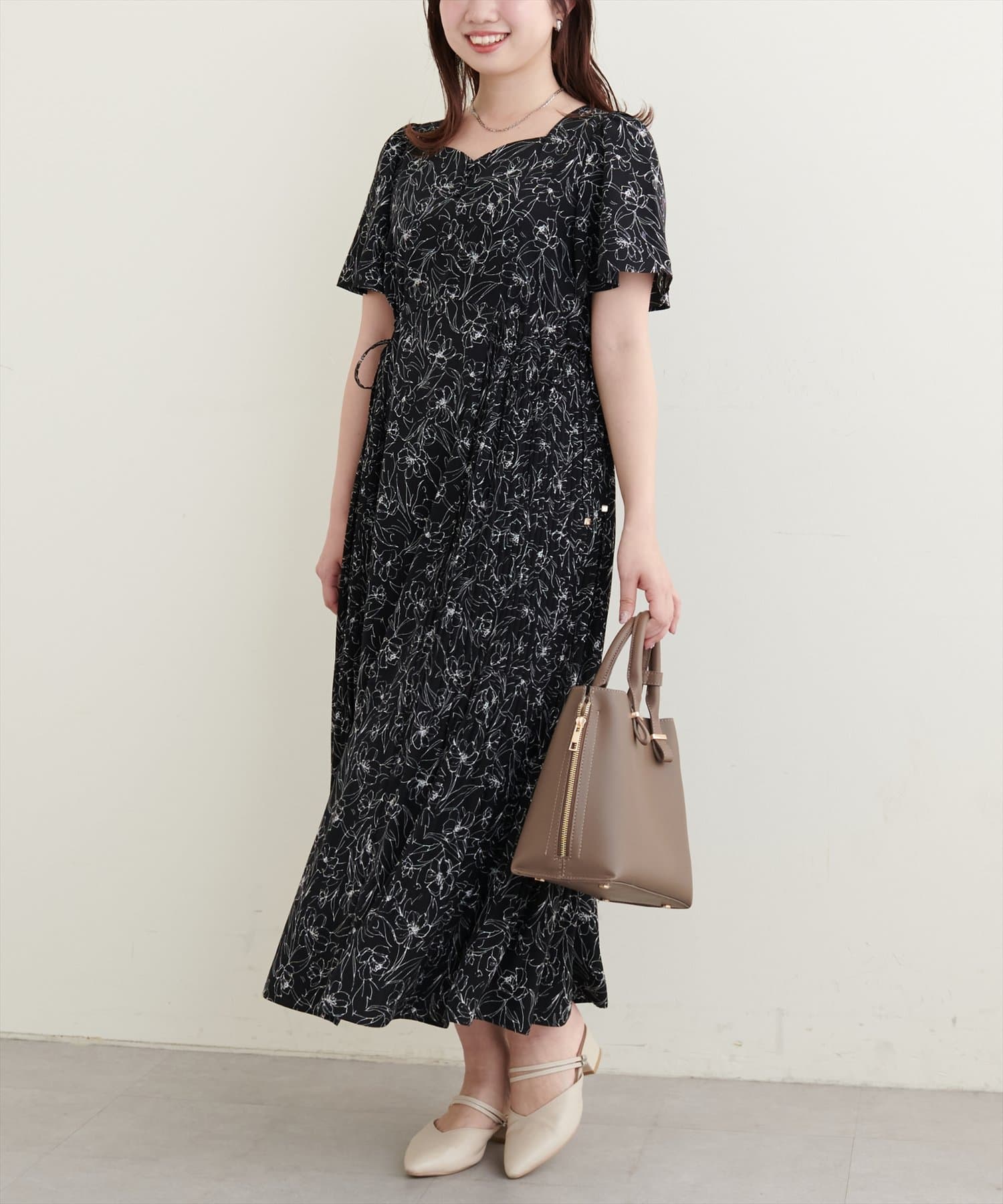 【2025SS natural couture】インフルエンサー　かなみ（＠canami__n）考案大人気デートワンピースから、夏ver.が登場！■Design　デコルテラインを女性らしくヘルシーに見