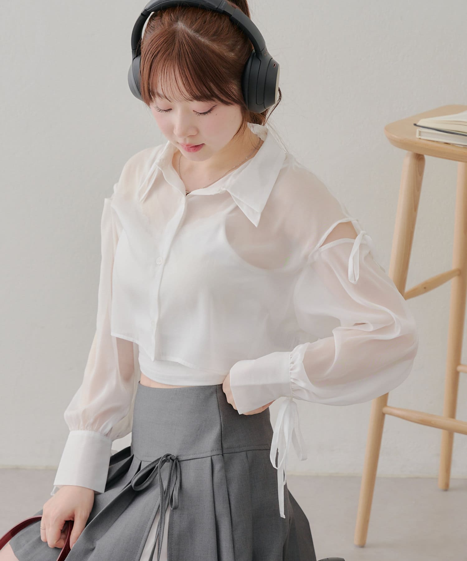 NICE CLAUP / OLIVE des OLIVE OUTLET(ナイスクラップ  / オリーブ デ オリーブ アウトレット) 【RMAF】【MARCHES】肩リボンクロップドシャツ