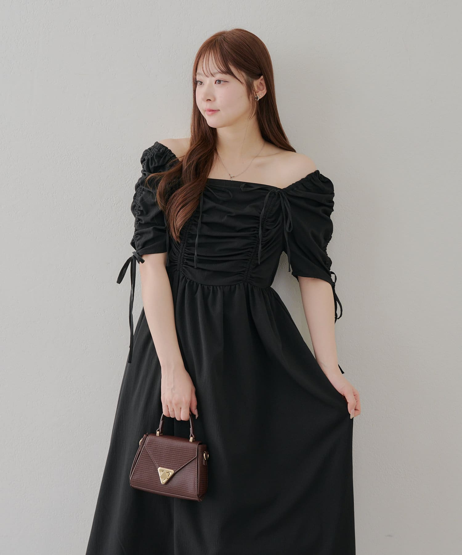 NICE CLAUP / OLIVE des OLIVE OUTLET(ナイスクラップ  / オリーブ デ オリーブ アウトレット) 【RMAF】【オフショルにもできちゃう】ドロストワンピ
