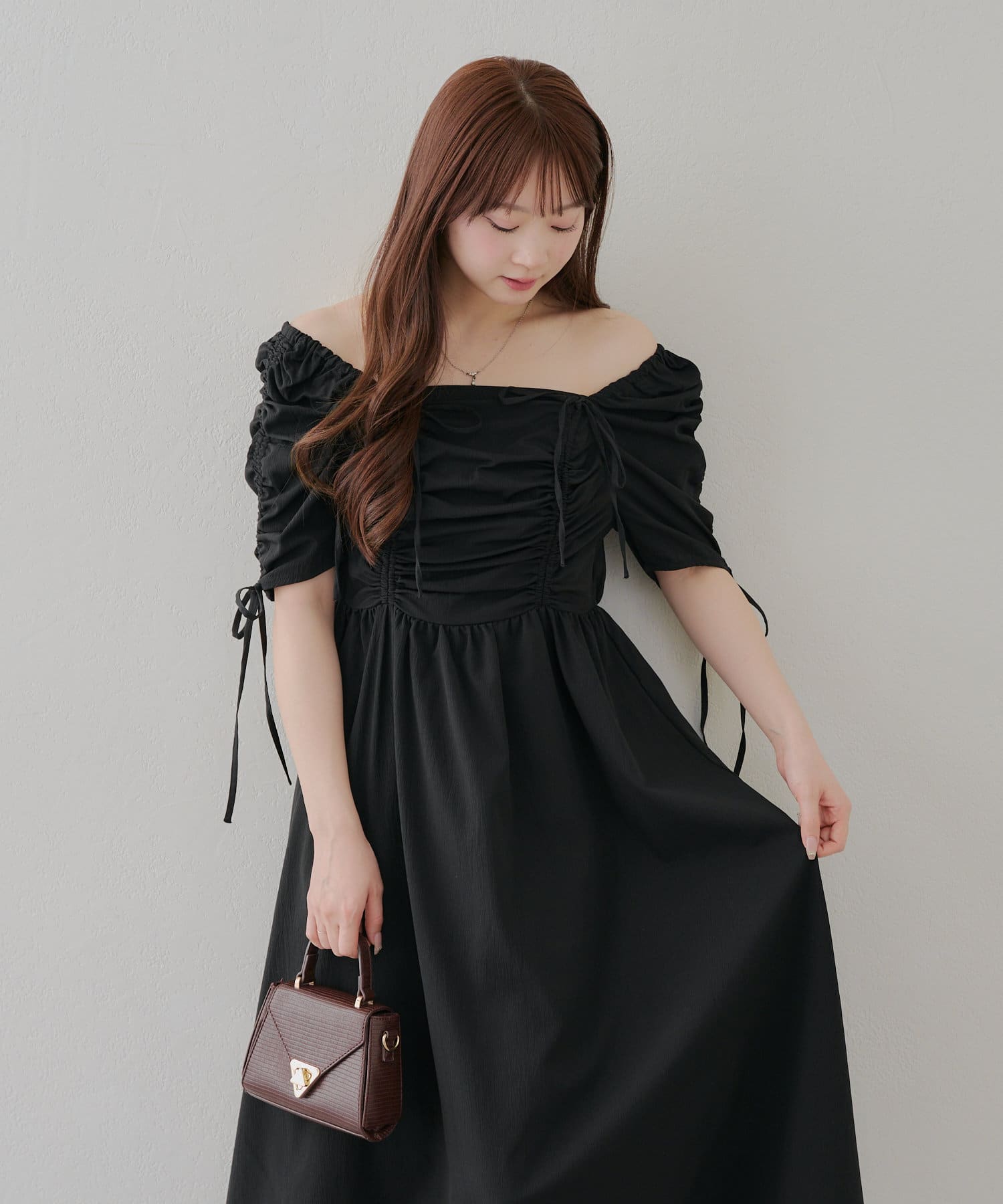 NICE CLAUP / OLIVE des OLIVE OUTLET(ナイスクラップ  / オリーブ デ オリーブ アウトレット) 【RMAF】【オフショルにもできちゃう】ドロストワンピ