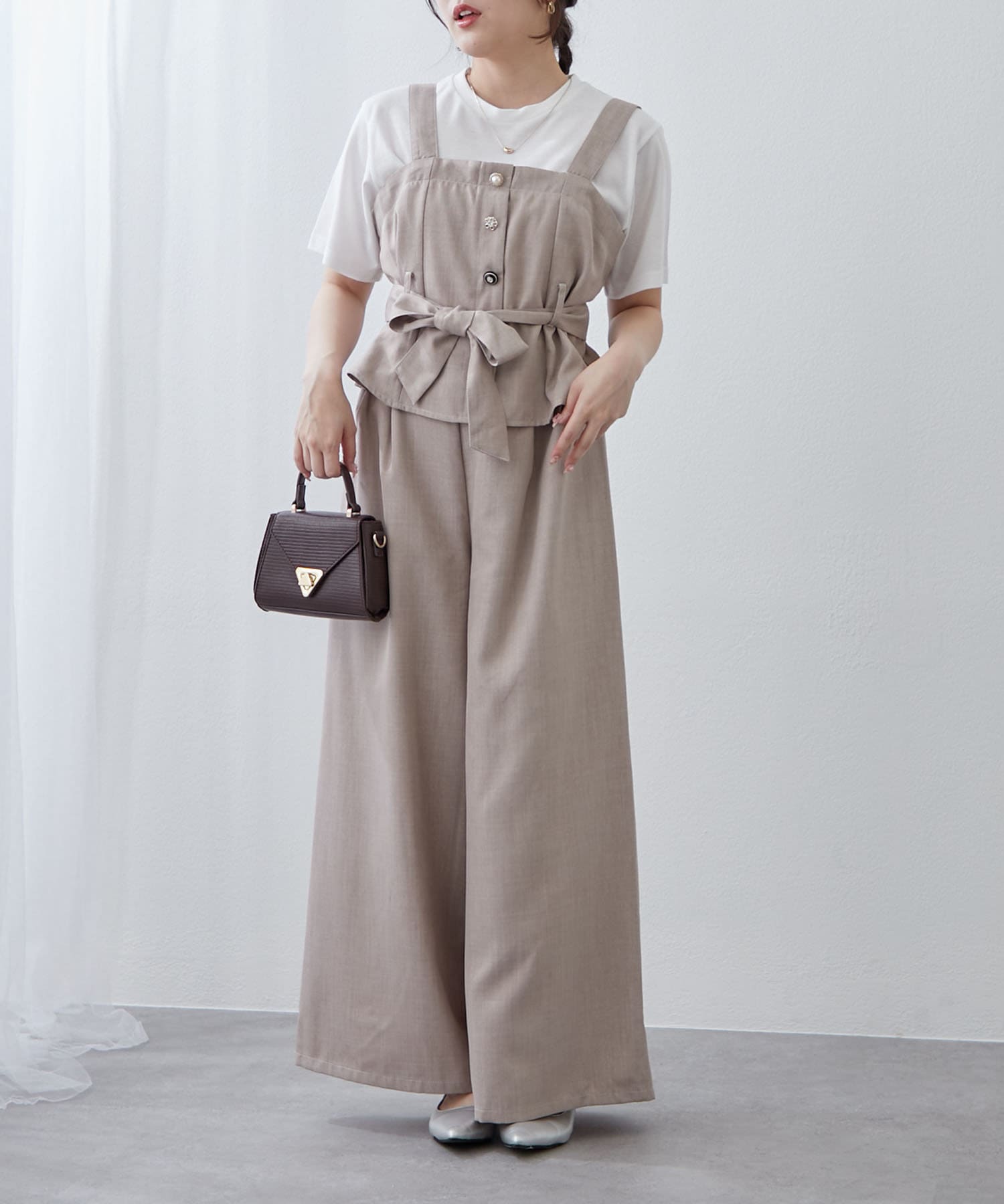 NICE CLAUP / OLIVE des OLIVE OUTLET(ナイスクラップ  / オリーブ デ オリーブ アウトレット) 【２枚セット】【RMAF】麻風素材の色々ぼたんキャミ+パンツセット