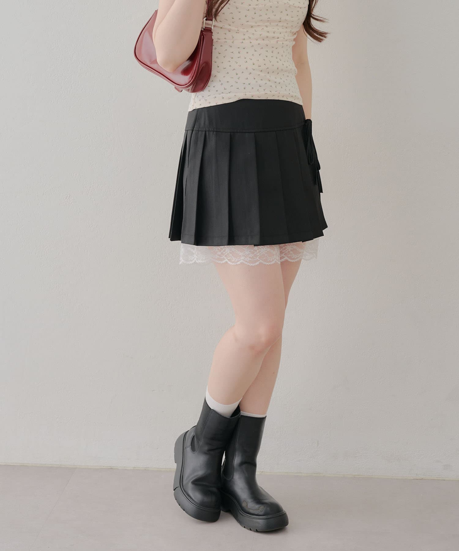 NICE CLAUP / OLIVE des OLIVE OUTLET(ナイスクラップ  / オリーブ デ オリーブ アウトレット) 【RMAF】裾レースミニプリーツスカート