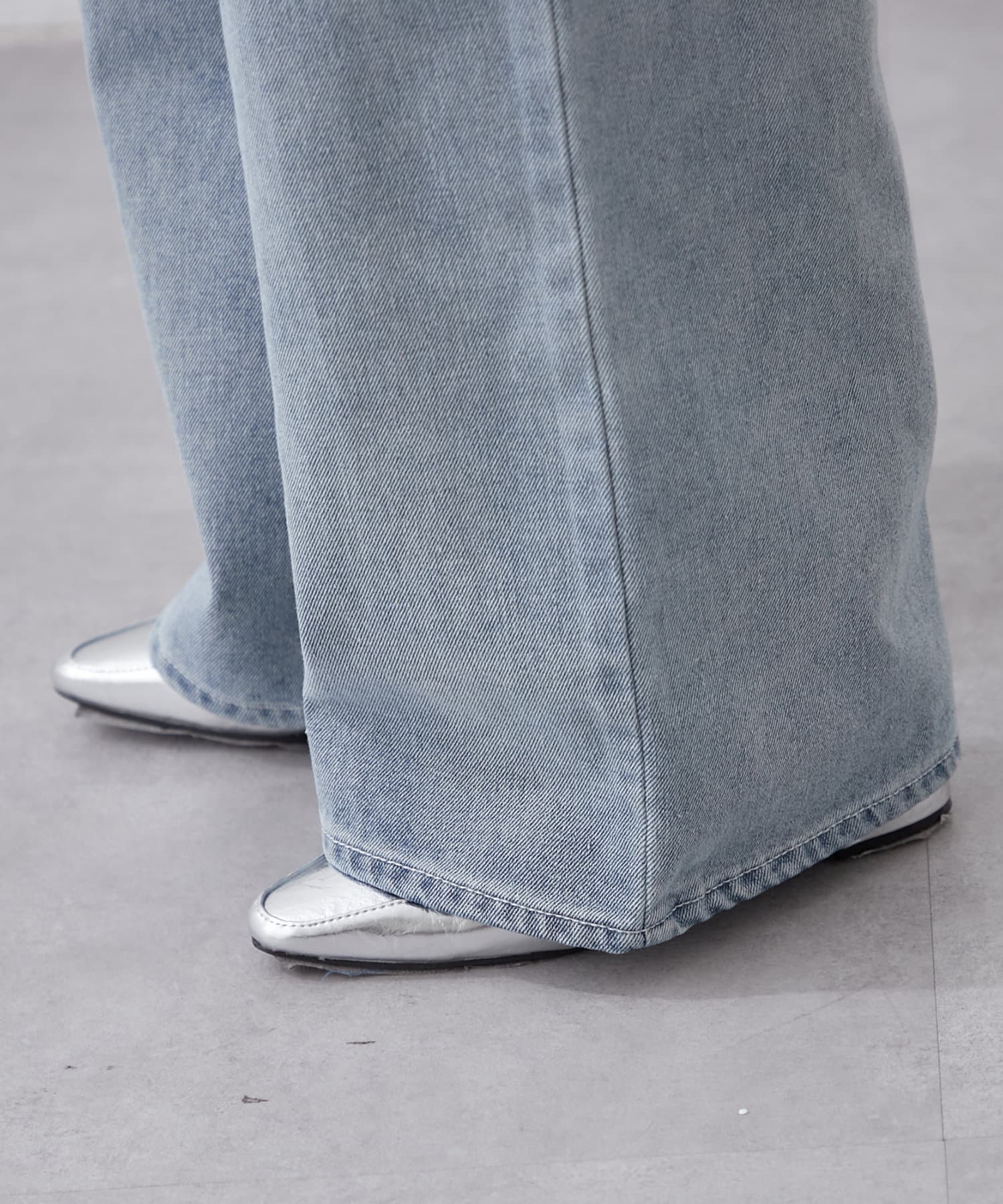 Remind me and forever(リマインドミーアンドフォーエバー) グラデーションタックワイドデニムパンツ