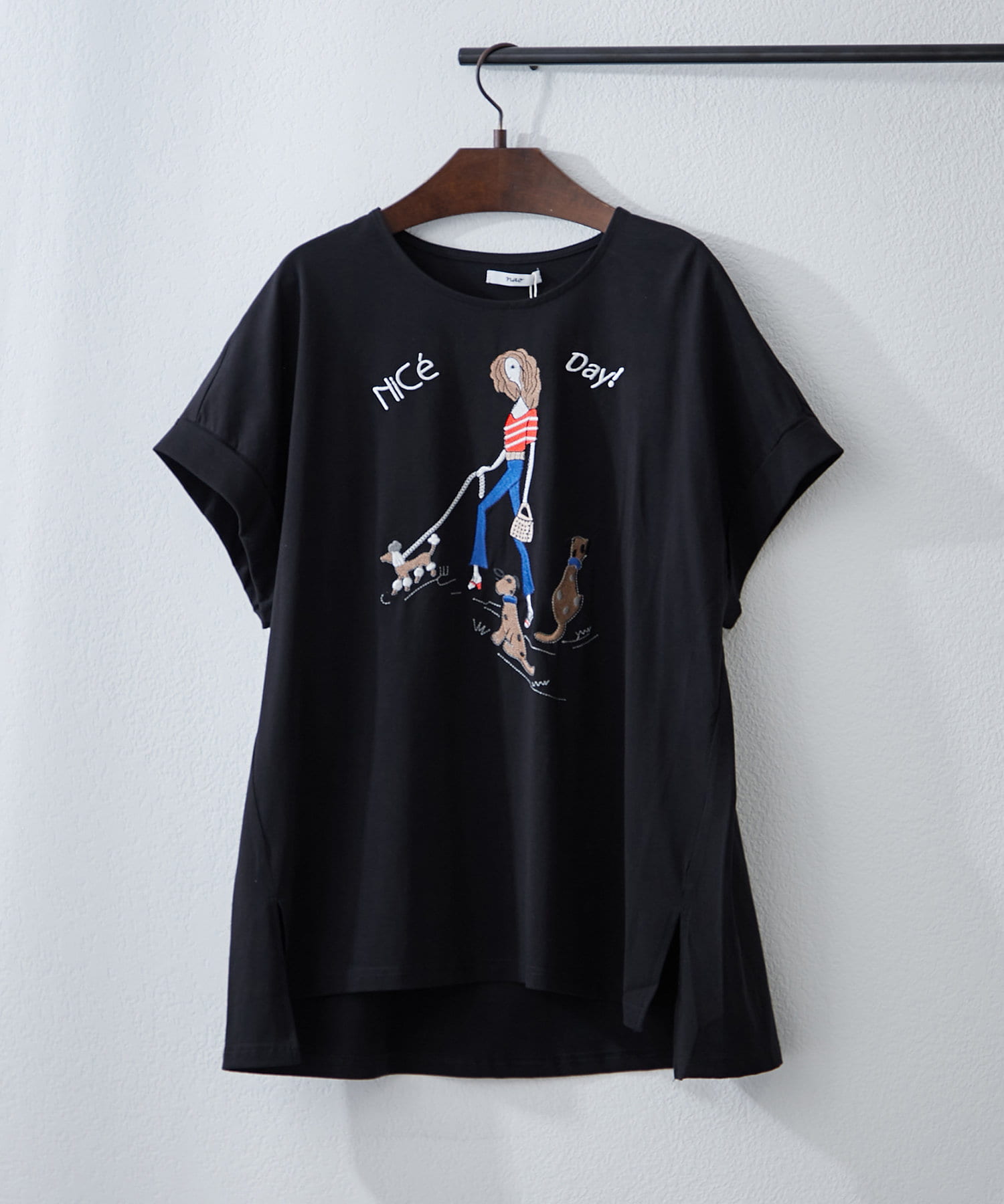 Remind me and forever(リマインドミーアンドフォーエバー) 【NAO】イラスト刺繍Tシャツ