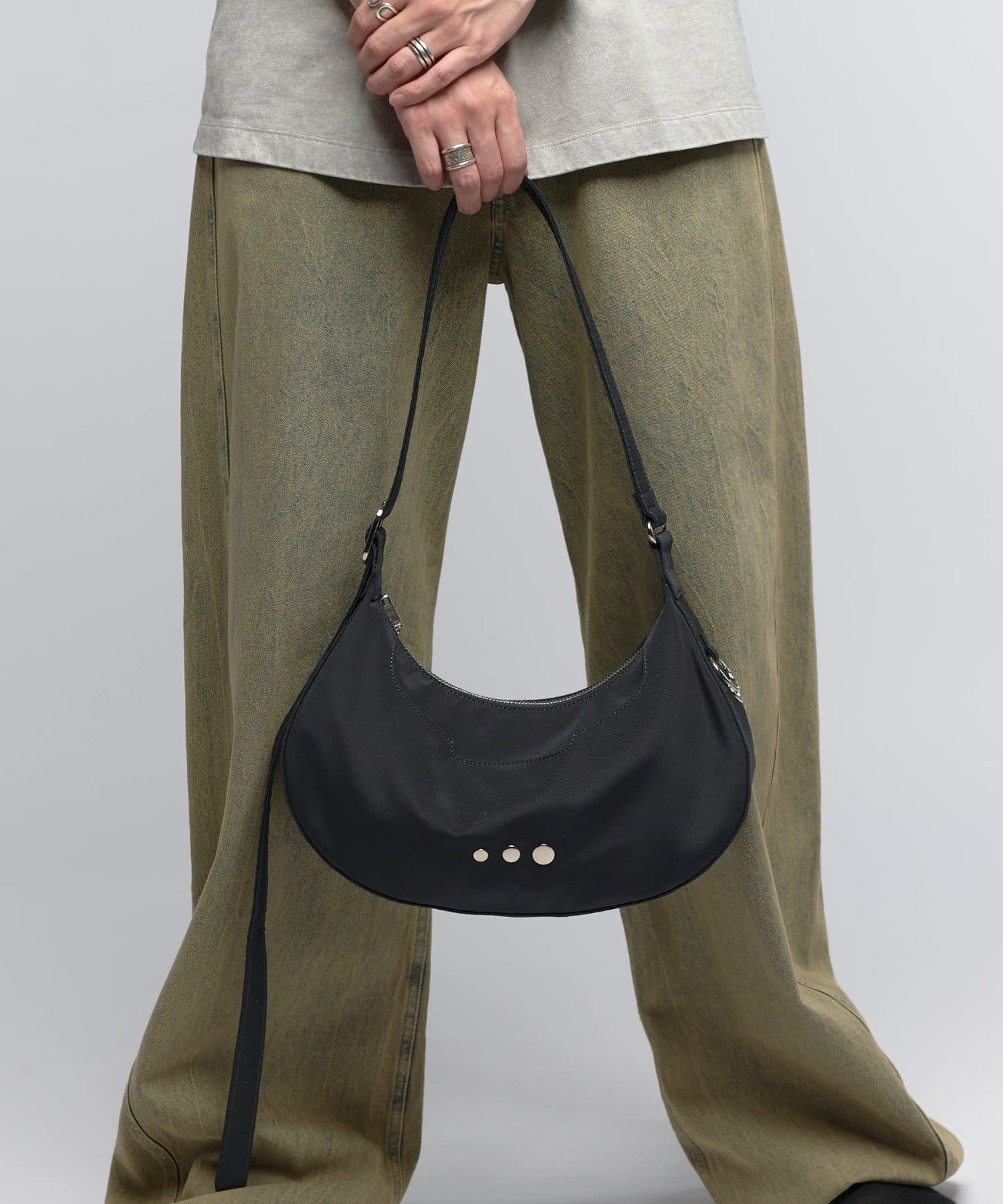 Lui's(ルイス) CRESCENT MOON 2WAY SHOULDER BAG