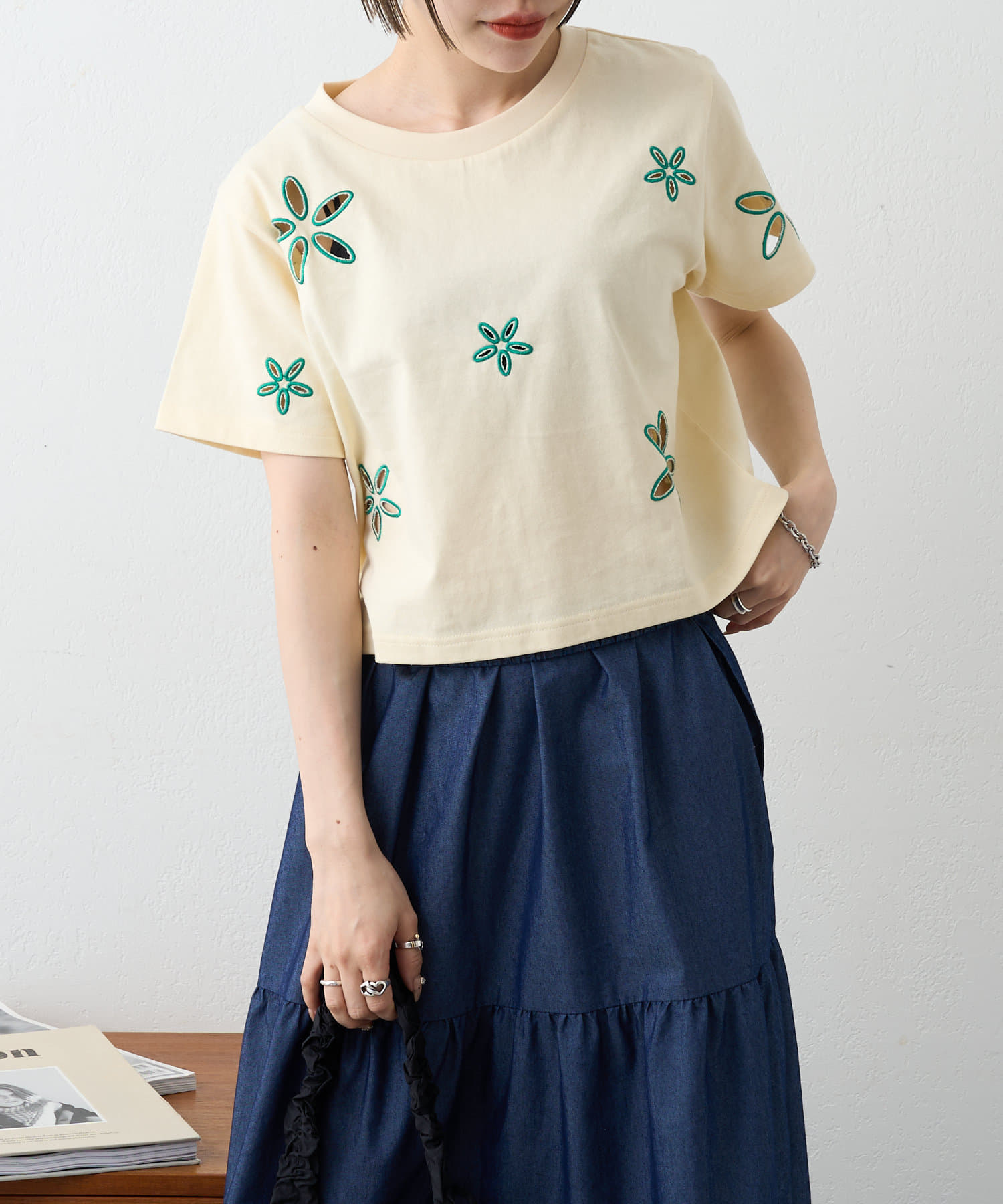 フラワーアイレットTシャツ | w closet(ダブルクローゼット