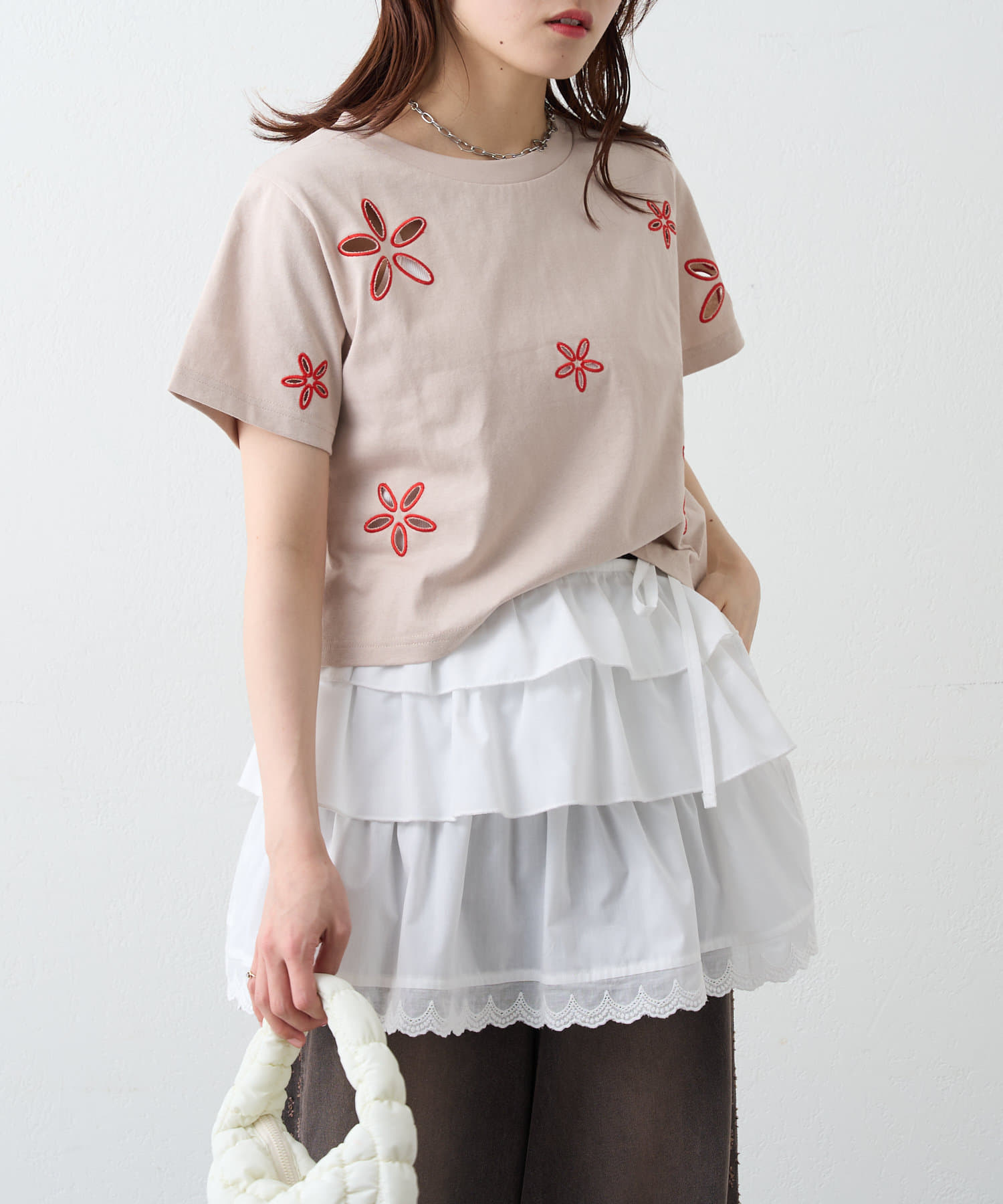 w closet(ダブルクローゼット) フラワーアイレットTシャツ