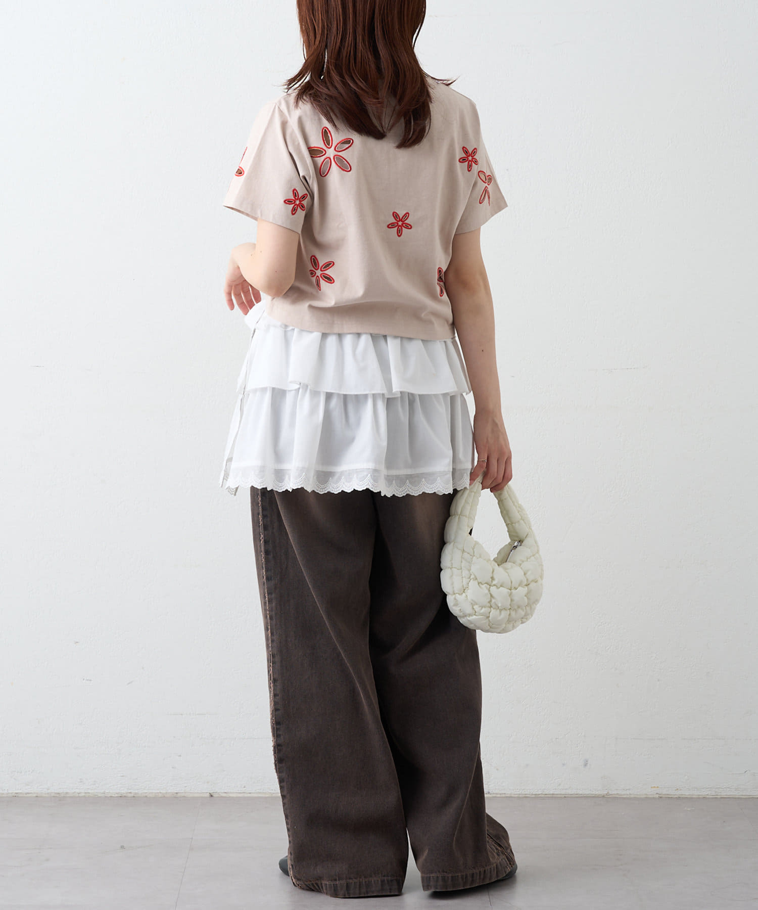 w closet(ダブルクローゼット) フラワーアイレットTシャツ