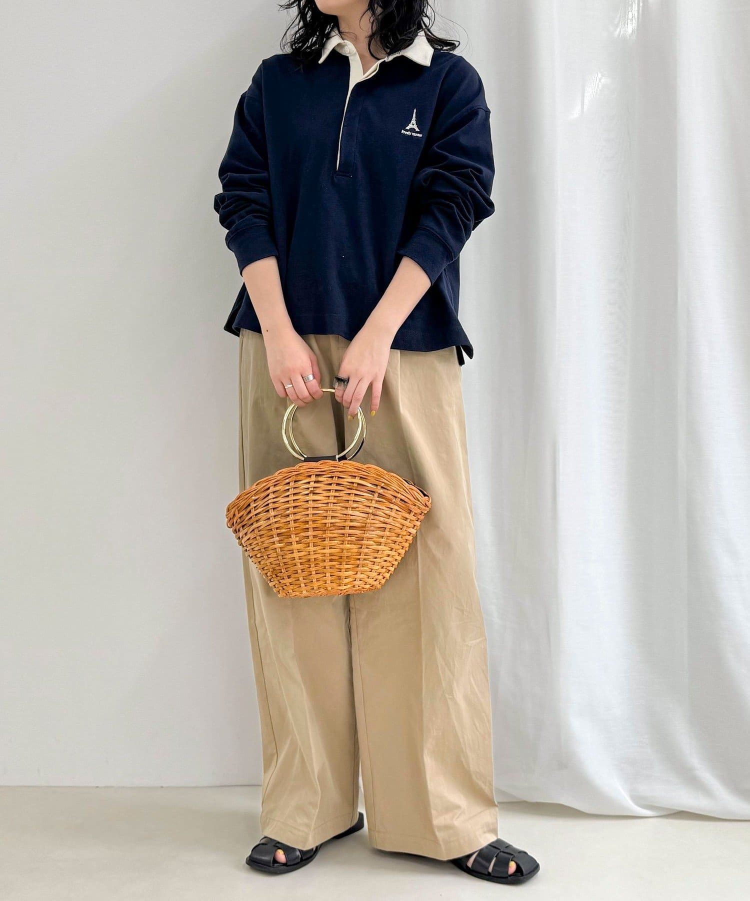 バッグ FRAMeWORK COTTO BELT BASKET BAG. Woven leather bucket bag with ties Tan pearl Dragon