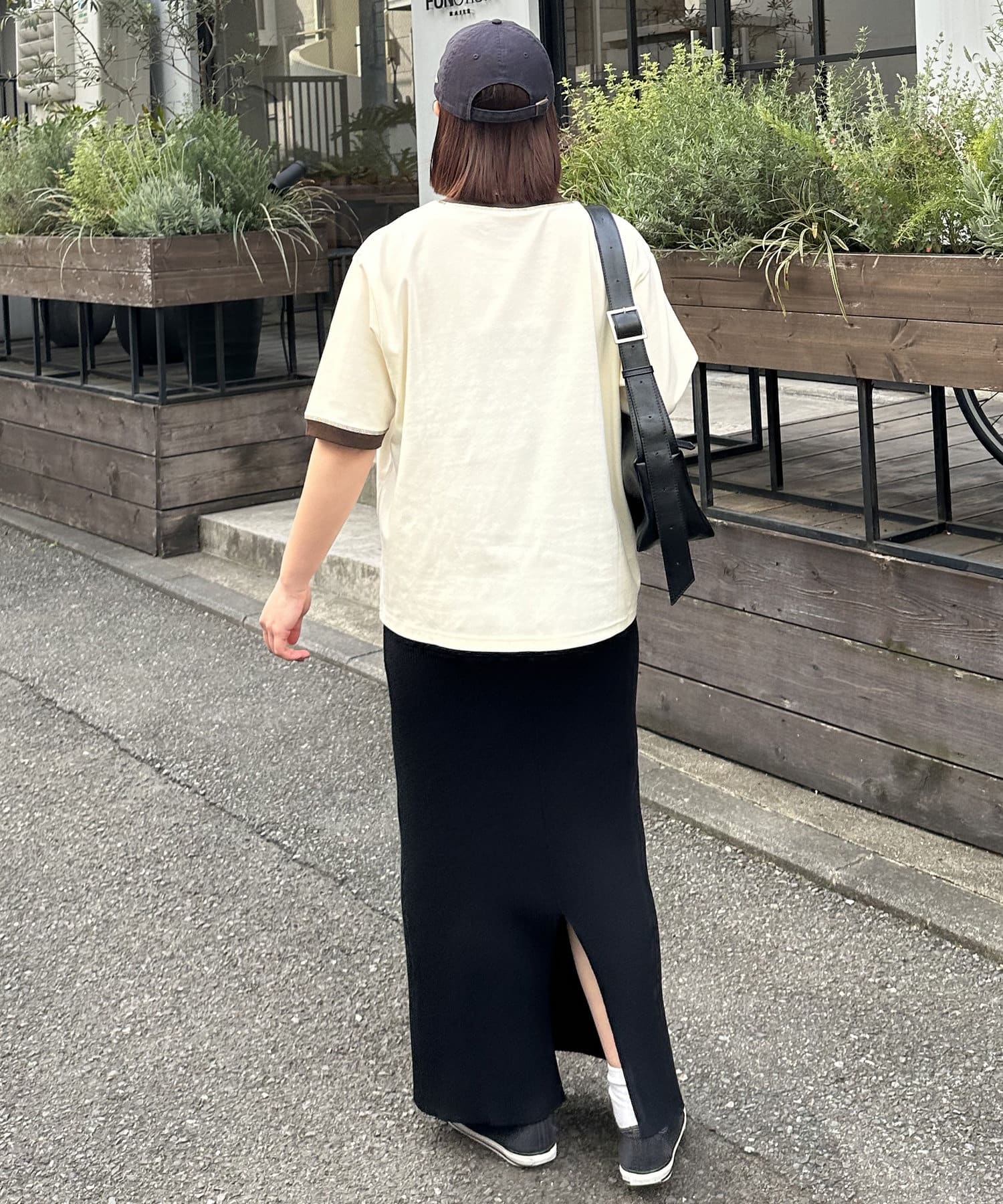DISCOAT(ディスコート) 【ユニセックス】アソートロゴプリントリンガーTシャツ