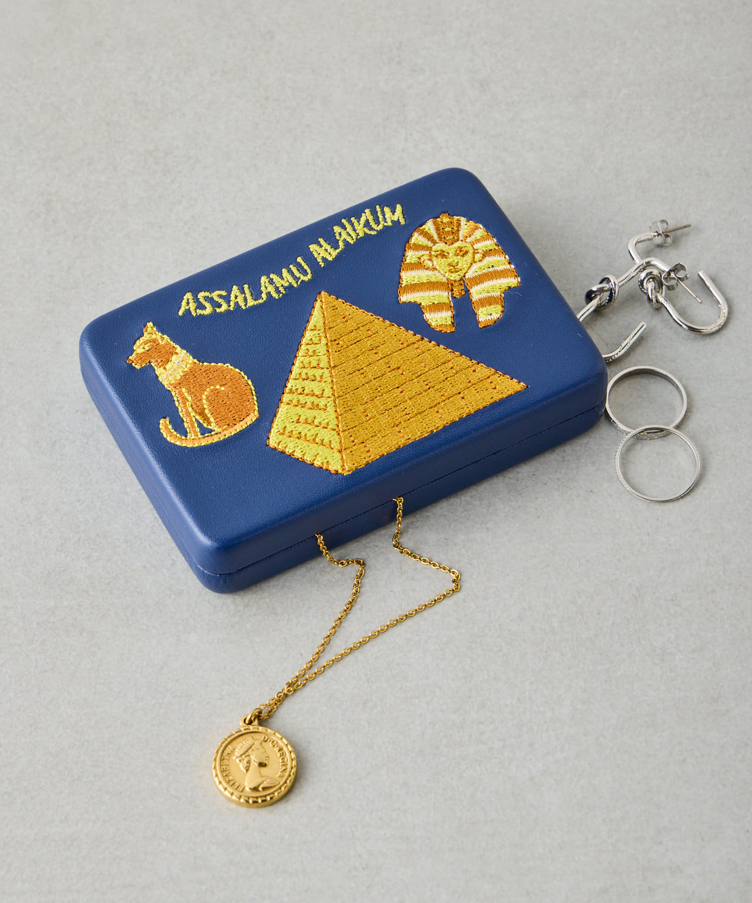 BIRTHDAY BAR(バースデイバー) famous city objects small case