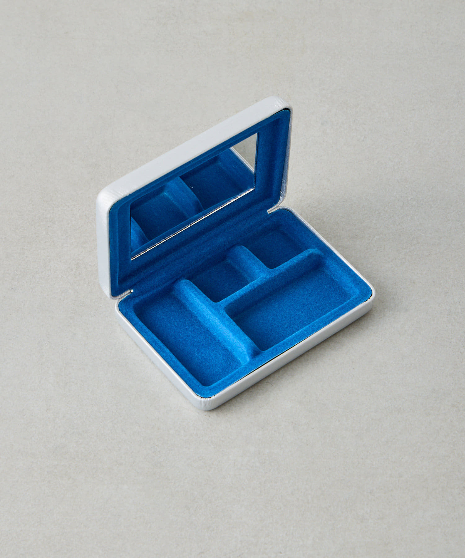 BIRTHDAY BAR(バースデイバー) famous city objects small case