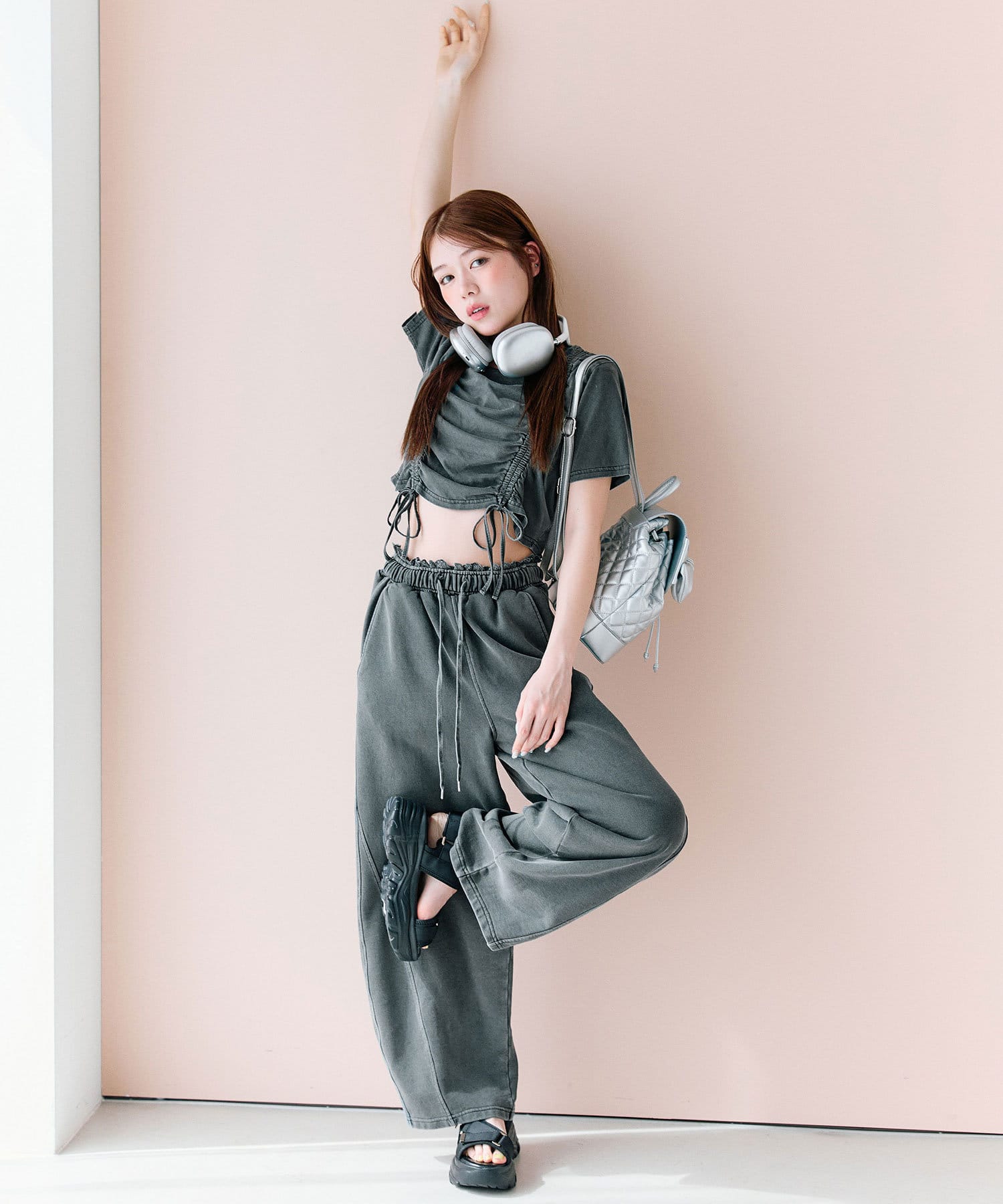 OLIVE des OLIVE(オリーブ デ オリーブ) 【セットアップ対応可】バレルレッグスウェットパンツ