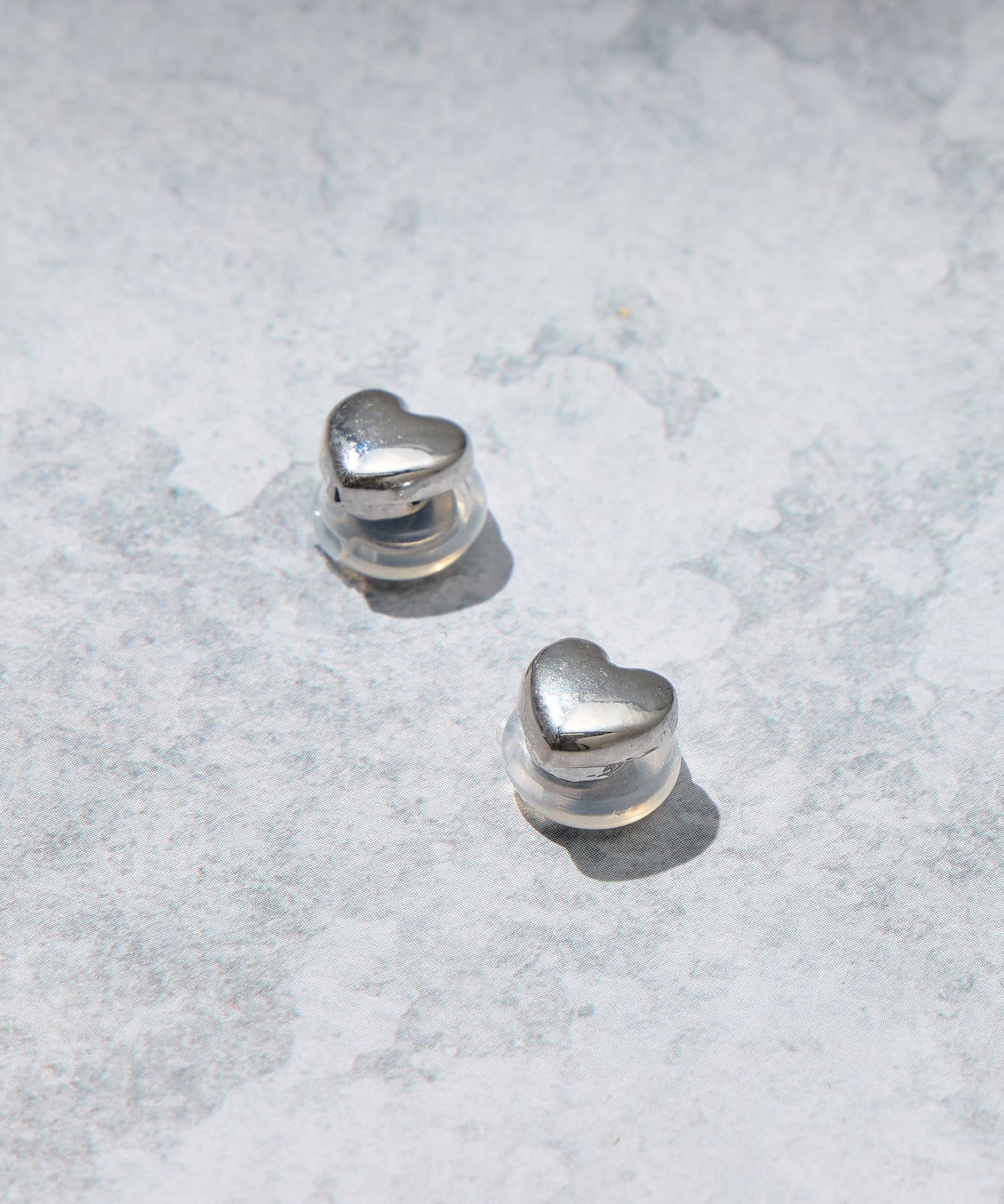 Lattice(ラティス) ぷっくりハートマグネットピアス