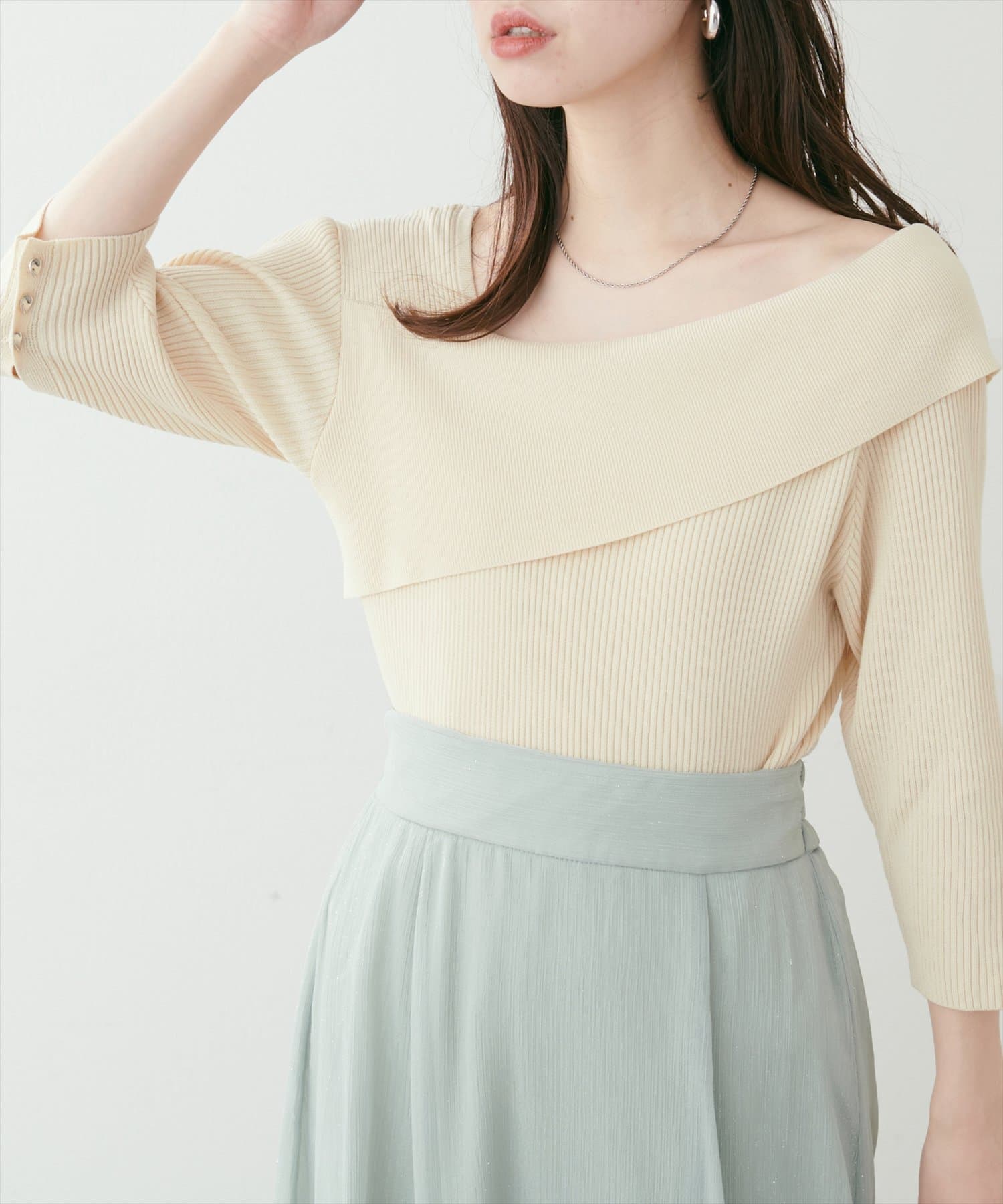 natural couture(ナチュラルクチュール) 【パルクロ限定】アシメオフショルリブニット