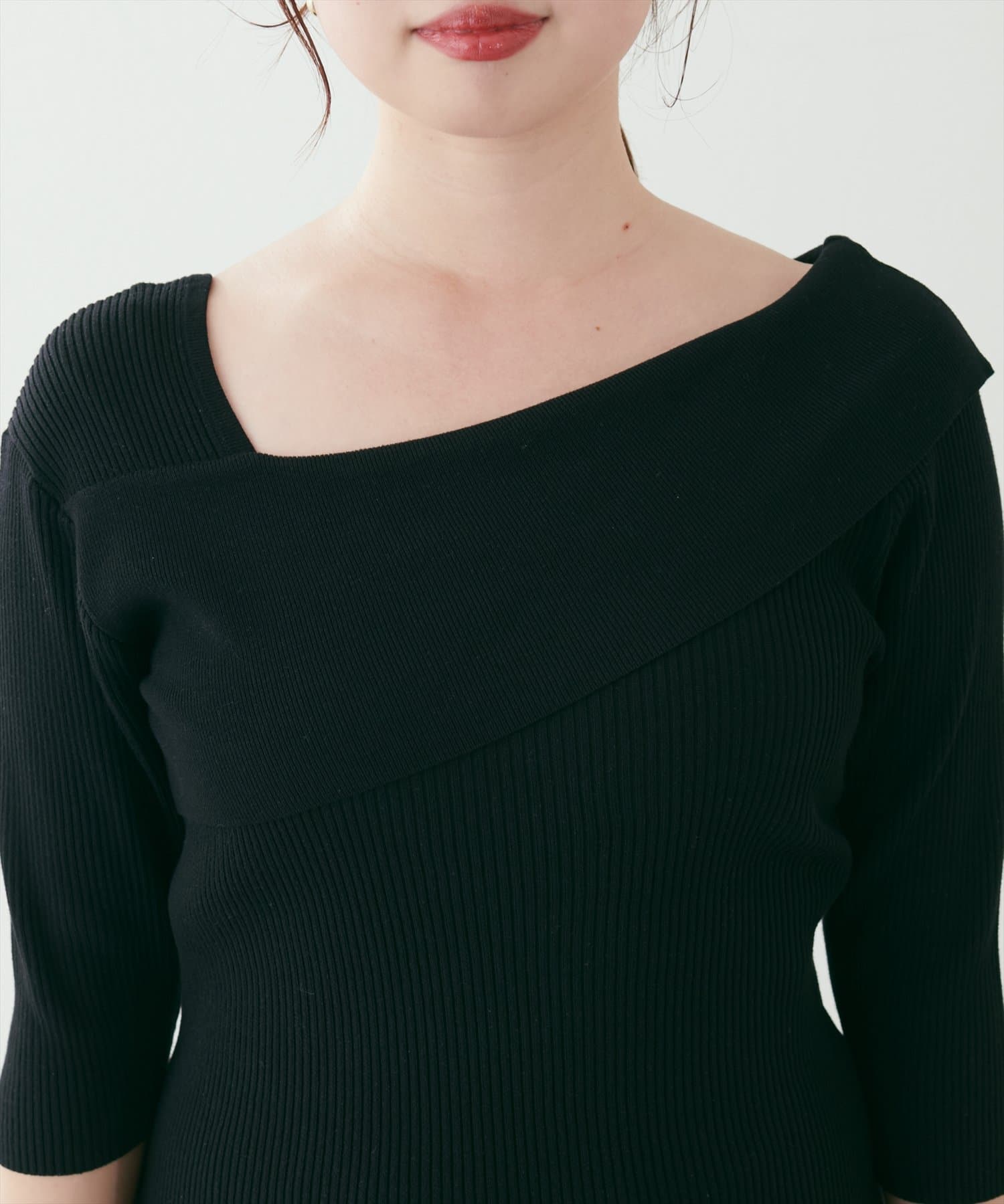 natural couture(ナチュラルクチュール) 【パルクロ限定】アシメオフショルリブニット