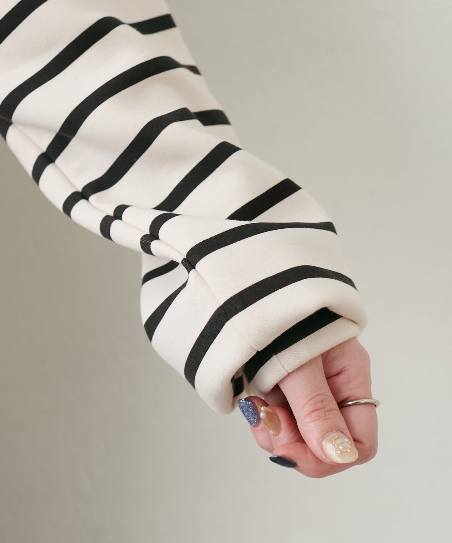 NICE CLAUP / OLIVE des OLIVE OUTLET(ナイスクラップ  / オリーブ デ オリーブ アウトレット) 【natural couture】裏起毛ロゴ入りプルオーバー