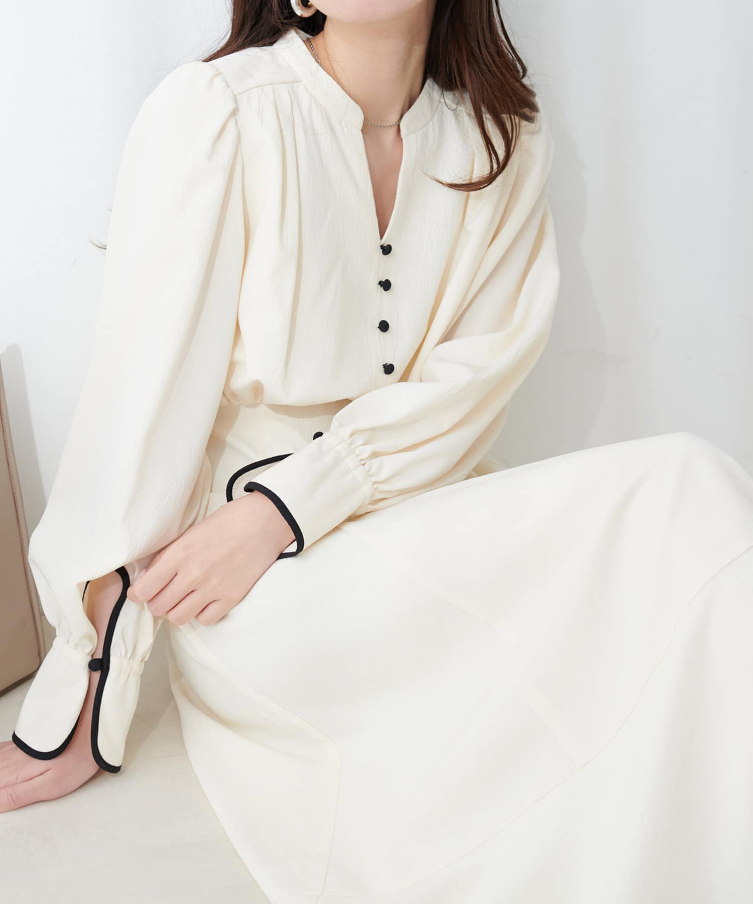 NICE CLAUP / OLIVE des OLIVE OUTLET(ナイスクラップ  / オリーブ デ オリーブ アウトレット) 【natural couture】配色くるみ釦ワンピース