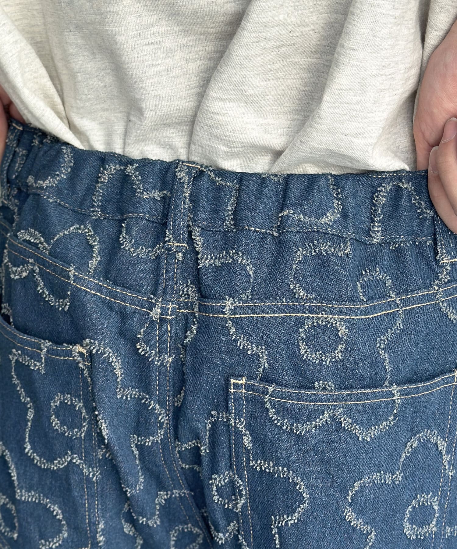CPCM(シーピーシーエム) フラワーフレアデニムパンツ