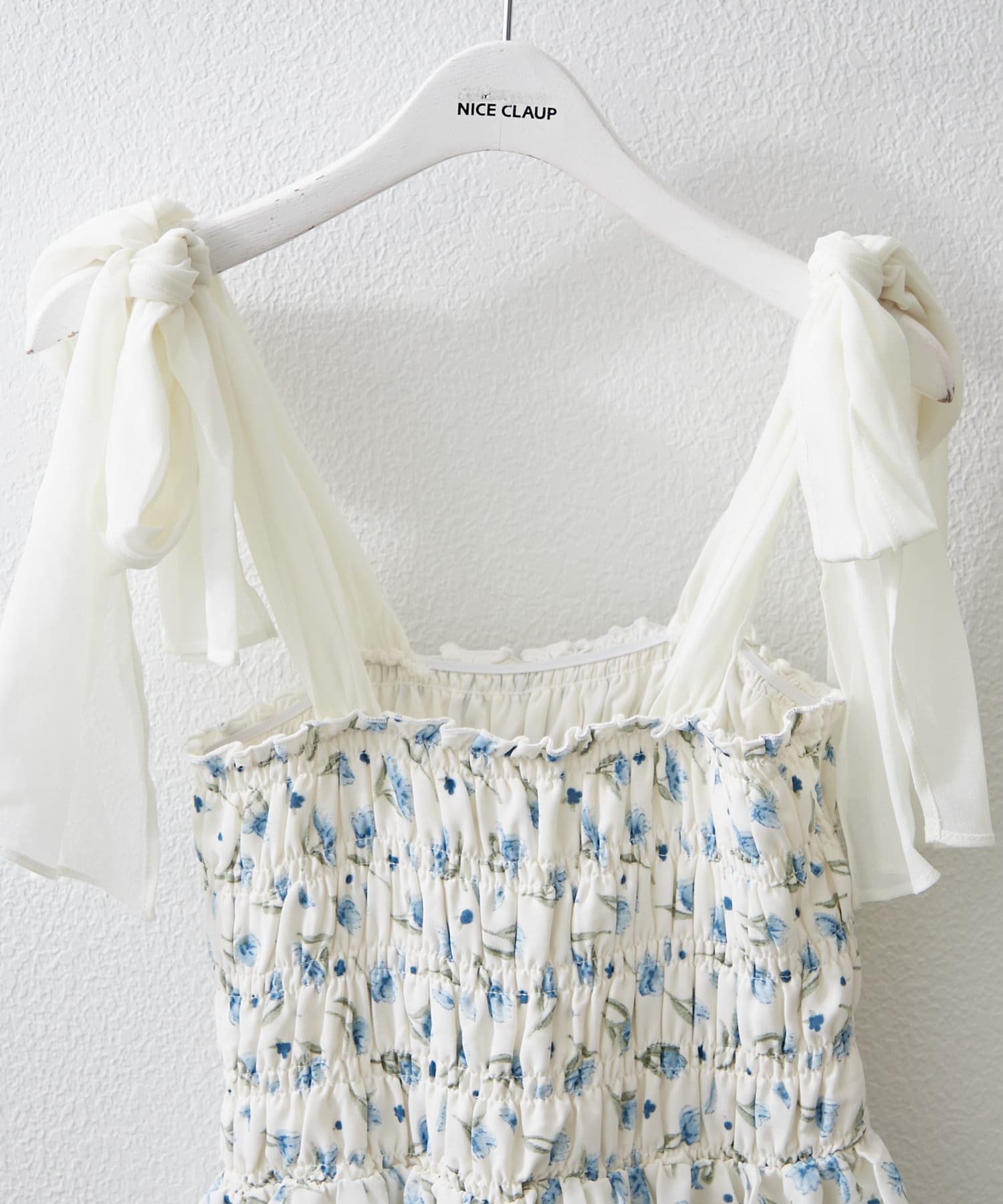 NICE CLAUP / OLIVE des OLIVE OUTLET(ナイスクラップ  / オリーブ デ オリーブ アウトレット) 【RMAF】小花柄肩リボンワンピ
