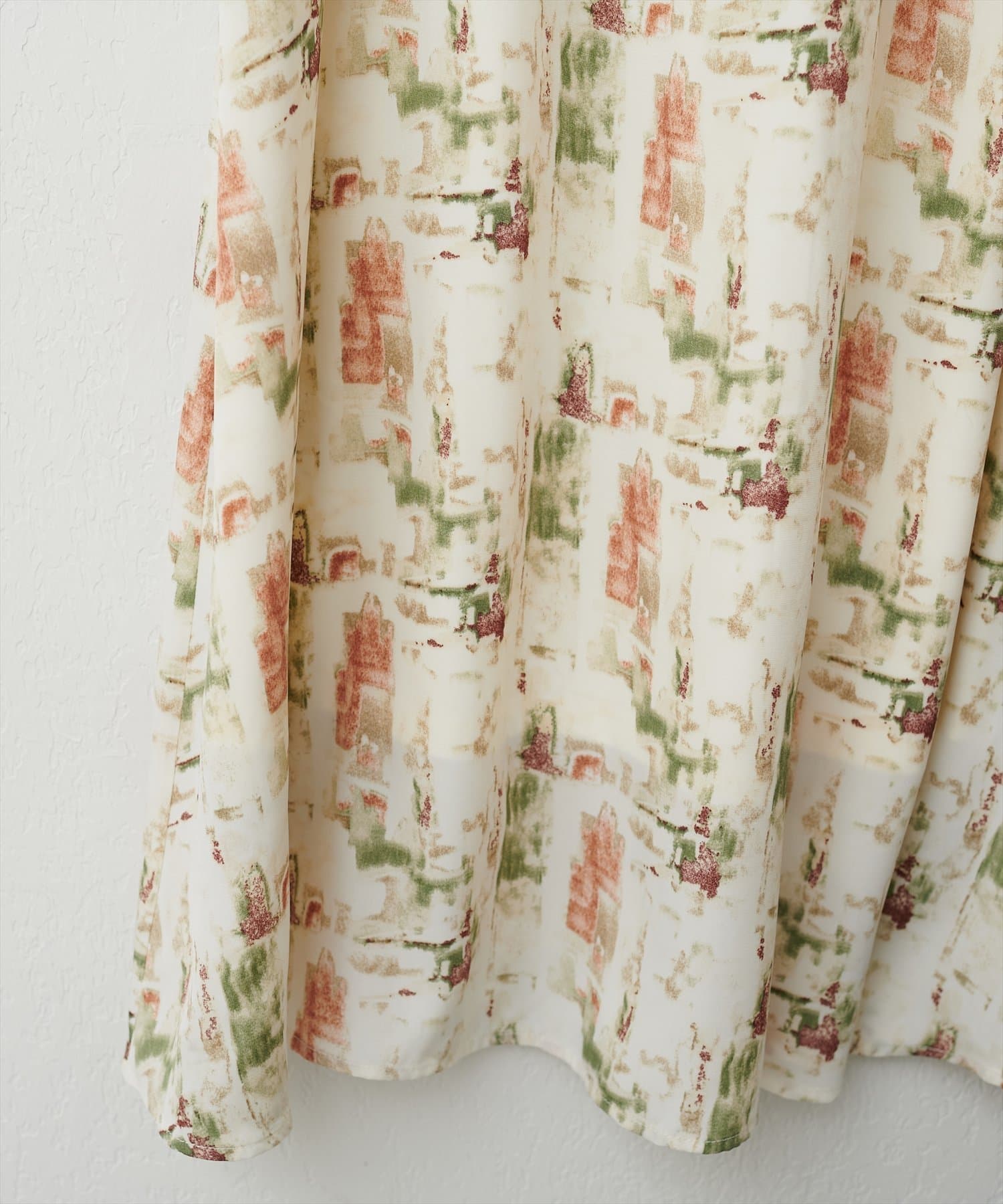 NICE CLAUP / OLIVE des OLIVE OUTLET(ナイスクラップ  / オリーブ デ オリーブ アウトレット) 【natural couture】アソートアート柄フレアスカート