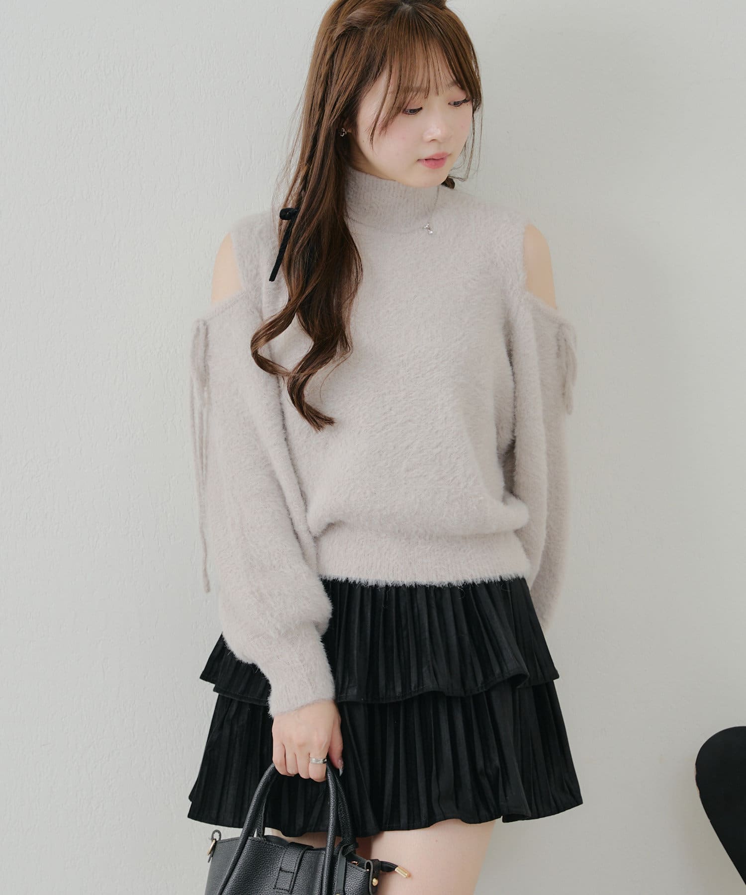 NICE CLAUP / OLIVE des OLIVE OUTLET(ナイスクラップ  / オリーブ デ オリーブ アウトレット) 【RMAF】肌見せシャギーニット