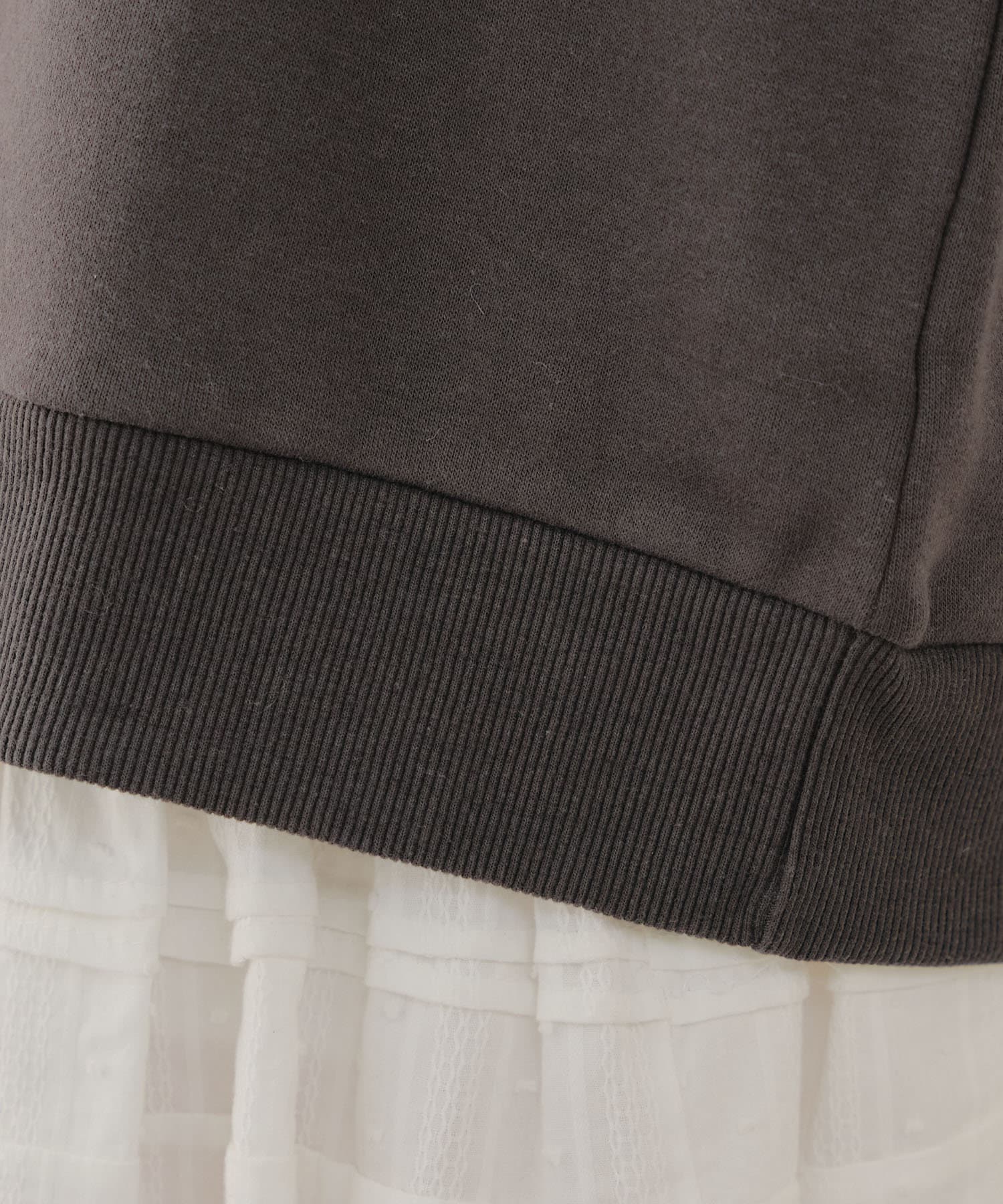 NICE CLAUP / OLIVE des OLIVE OUTLET(ナイスクラップ  / オリーブ デ オリーブ アウトレット) 【RMAF】デニムお花裏起毛プルオーバー