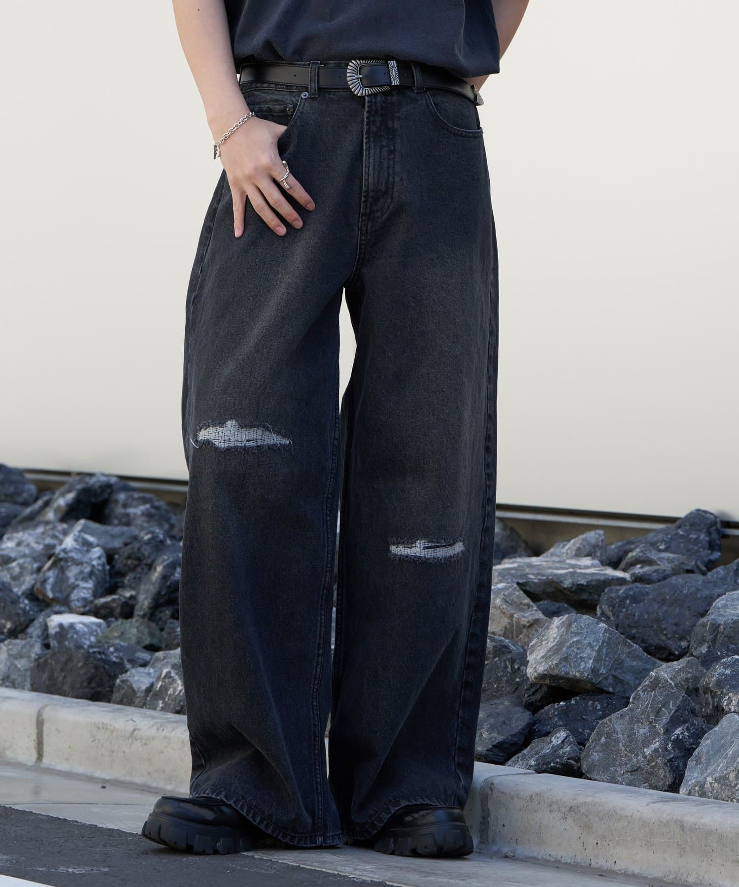 COLONY 2139(コロニー トゥーワンスリーナイン) 【UNISEX】ワイドストレートクラッシュデニム
