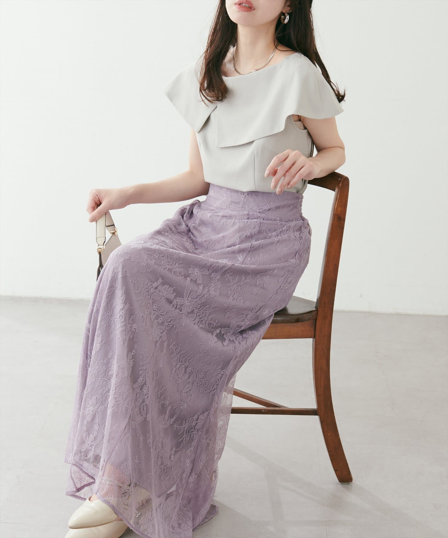 【2025SS natural couture】待望のリバイバルアイテム！大人気osonoレーススカートが再登場！■Design　前回大変好評でした上品レースのosonoスカートが再登場！今回は裾丈の