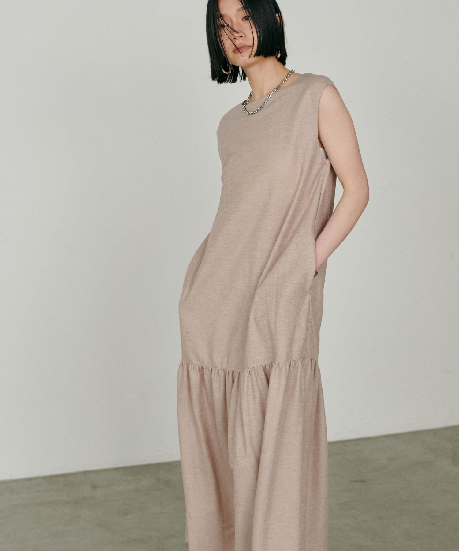 LARUTA(ラルータ) ［Web限定］【接触冷感】ギャザー切替zip付きワンピース