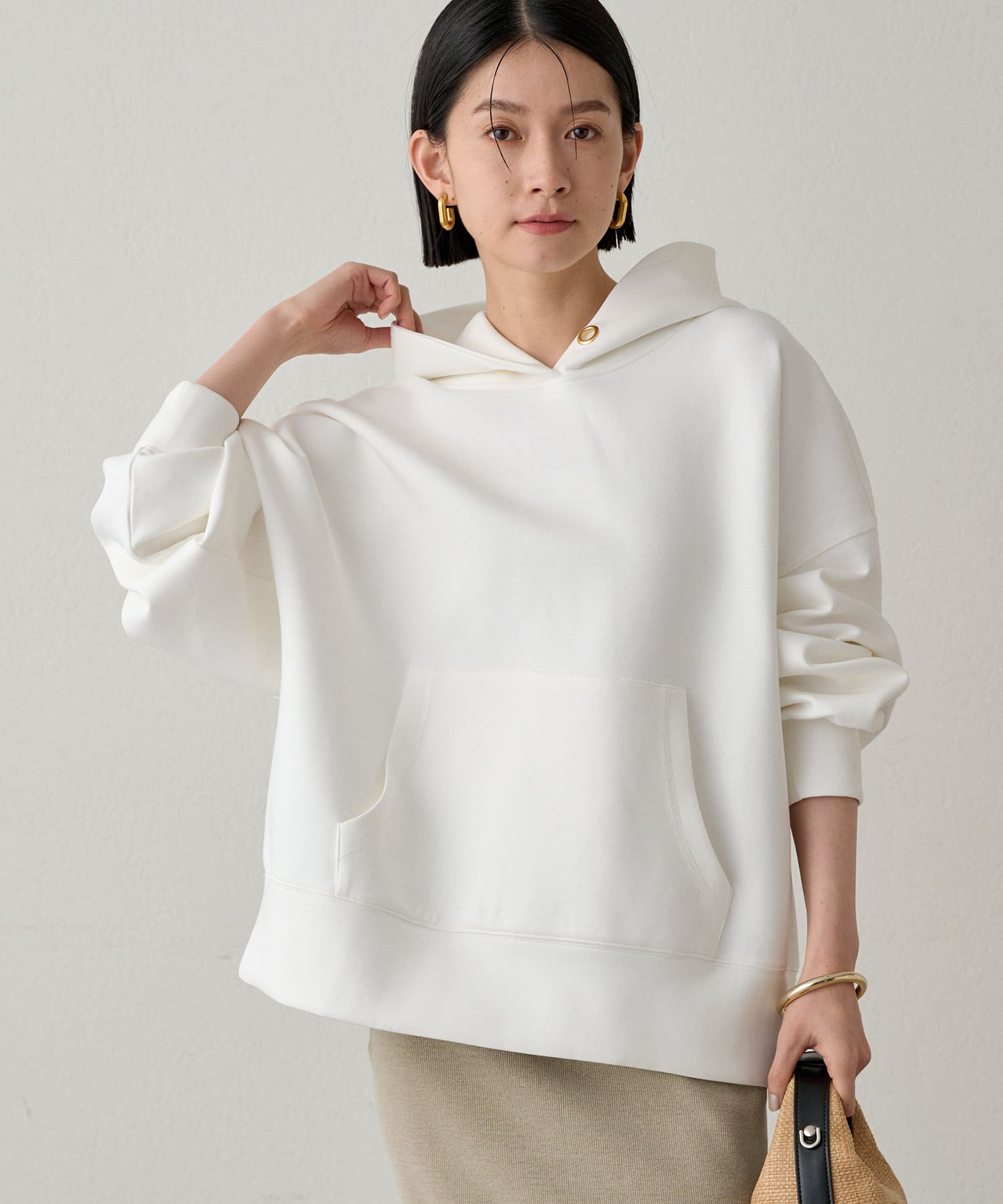 新品タグ付【Loungedress】ポンチフーディー　オフホワイト Loungedress】ポンチフーディー | OUTLET(アウトレット