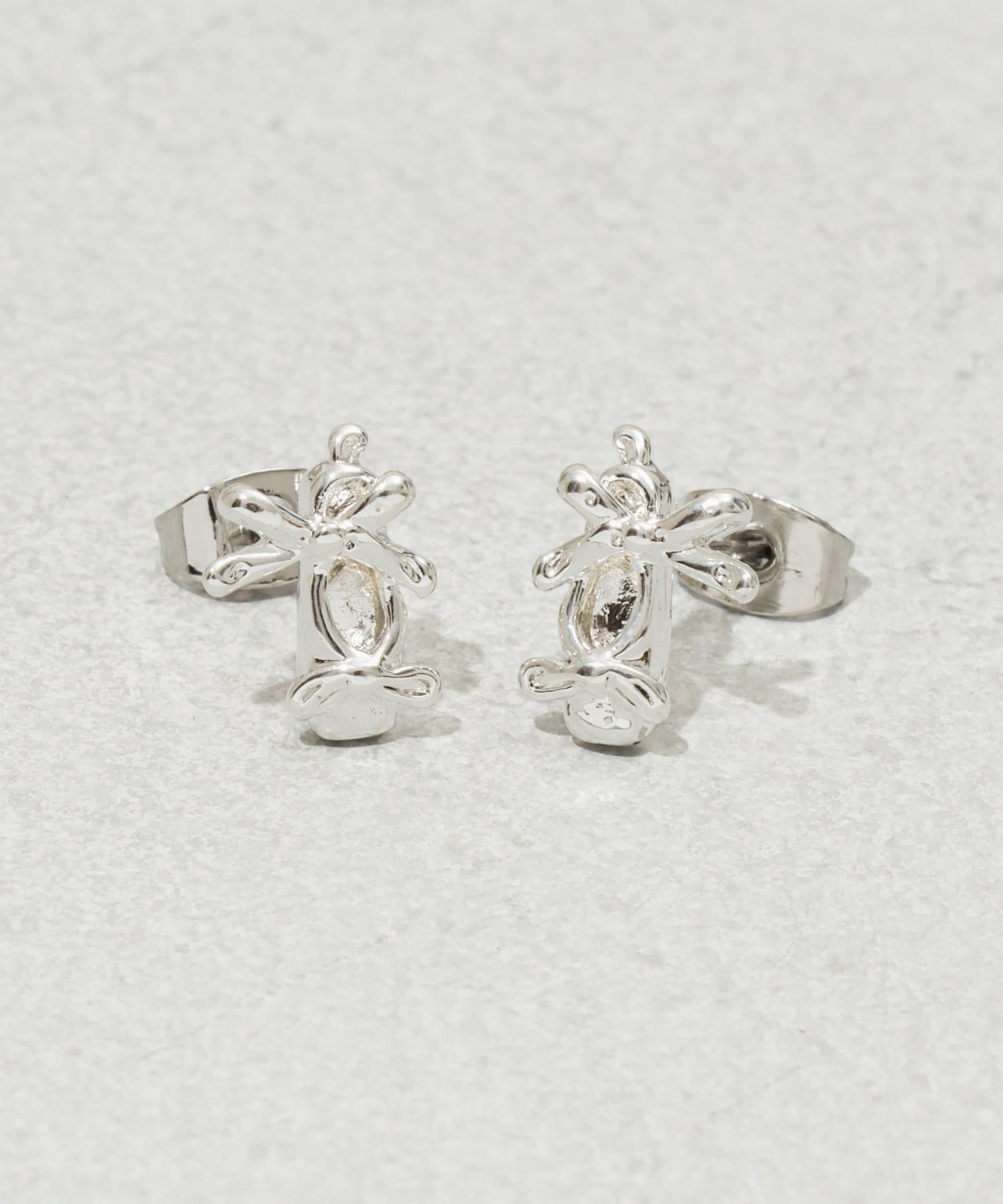 3COINS(スリーコインズ) バレエシューズピアス