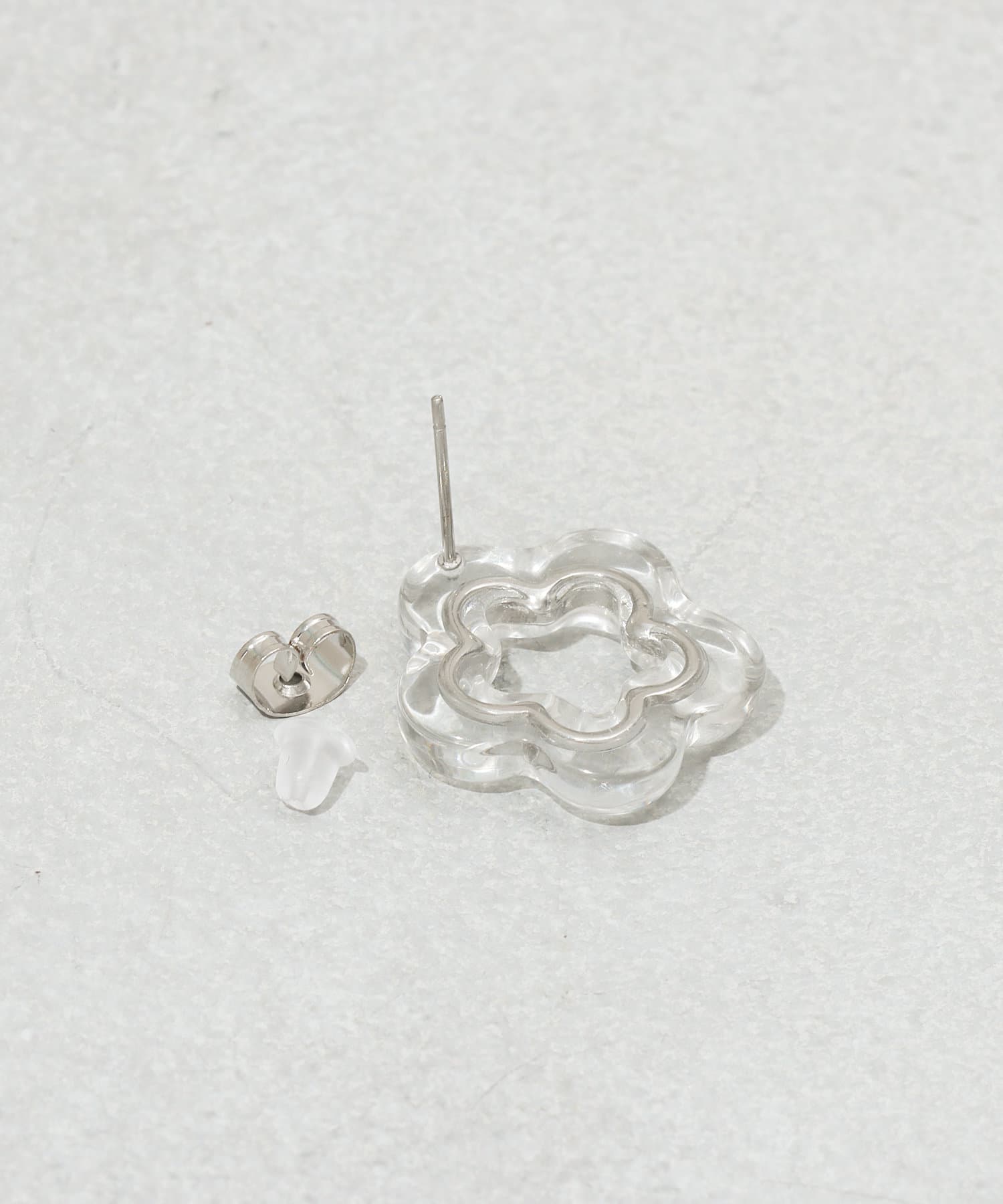 3COINS(スリーコインズ) メタルクリアフラワーピアス
