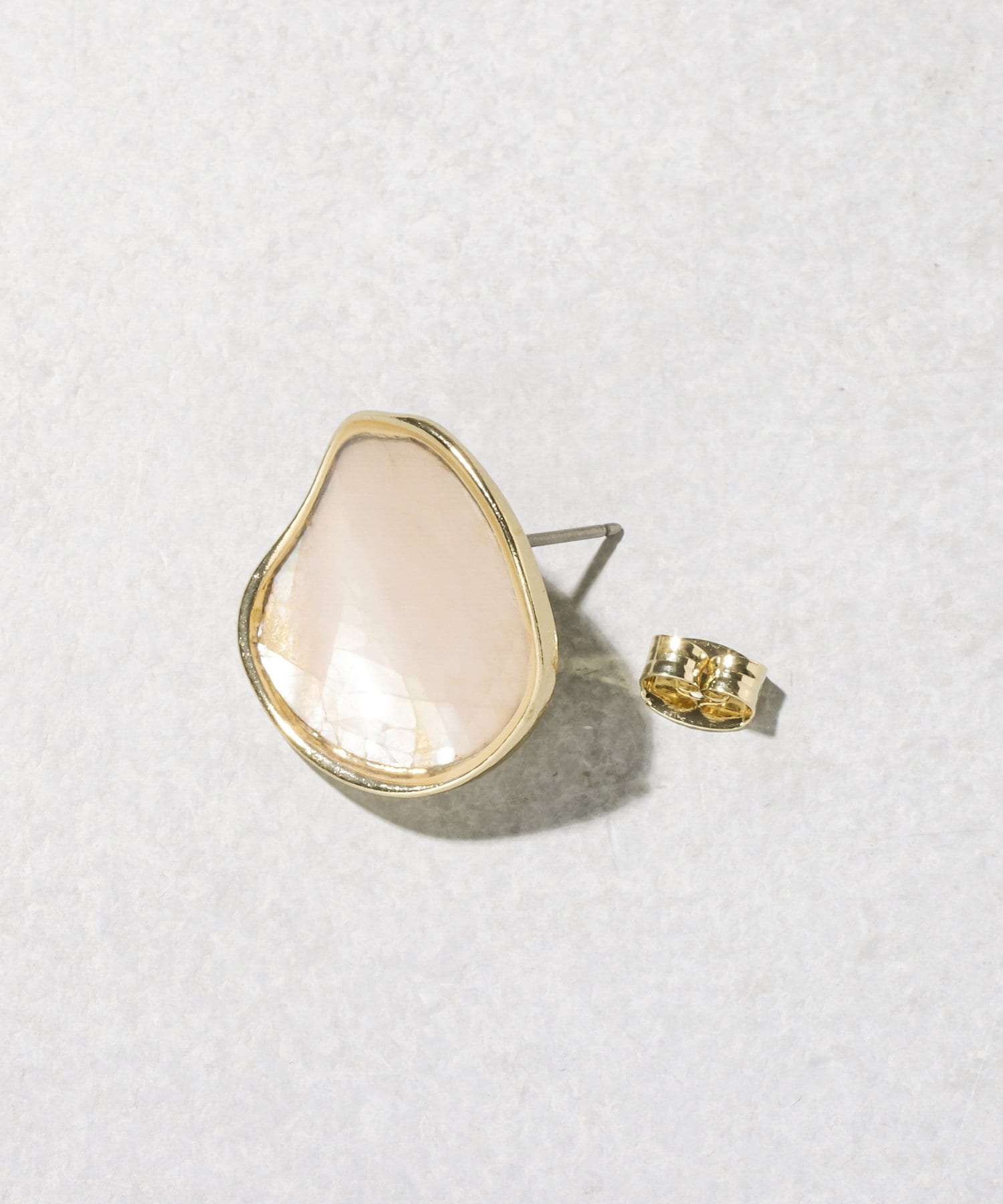 3COINS(スリーコインズ) カラークラックフチメタルピアス