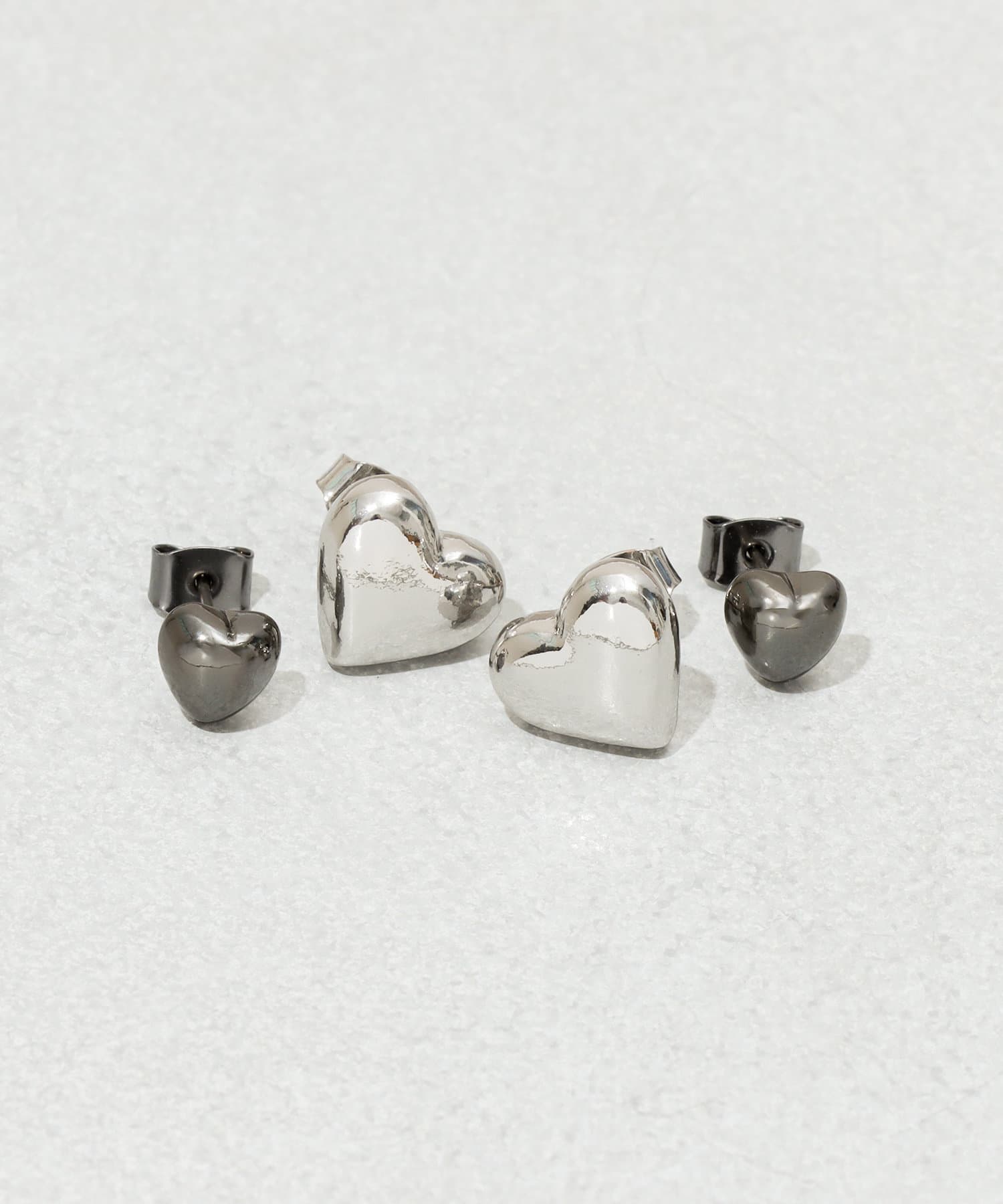 3COINS(スリーコインズ) メタルハートピアス4個セット