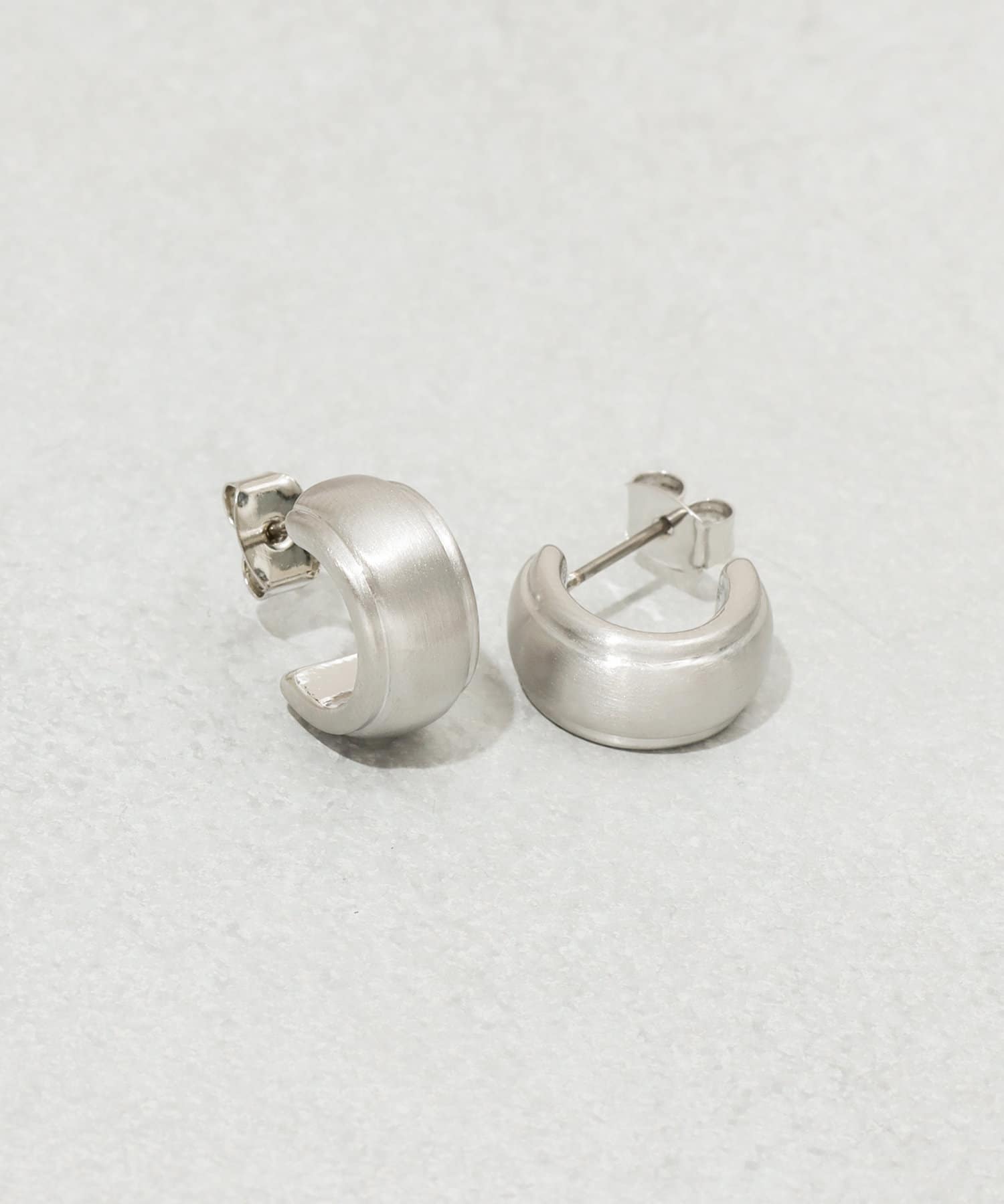 3COINS(スリーコインズ) メタルフープピアス