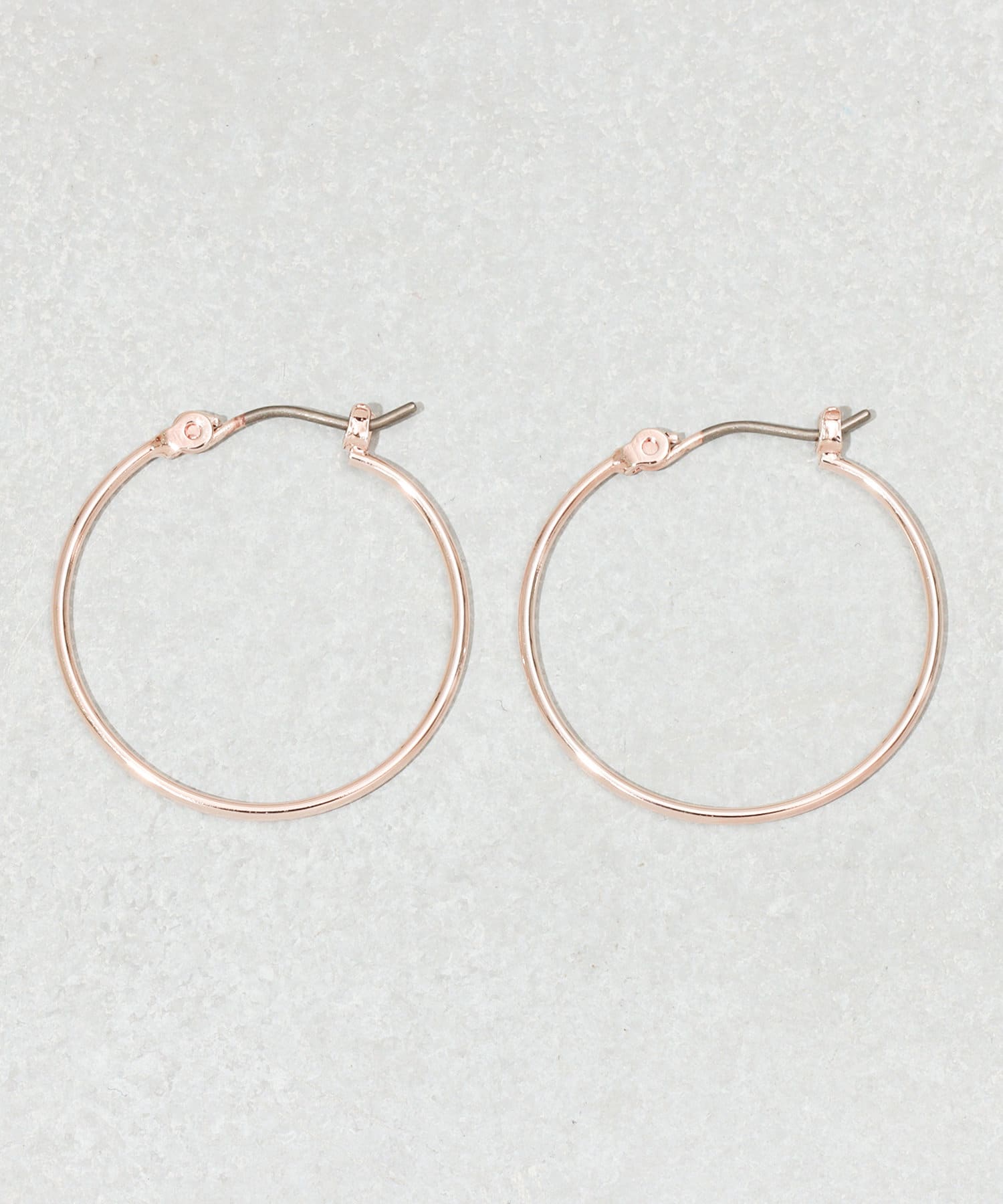 3COINS(スリーコインズ) メタルラインフープワンタッチピアス